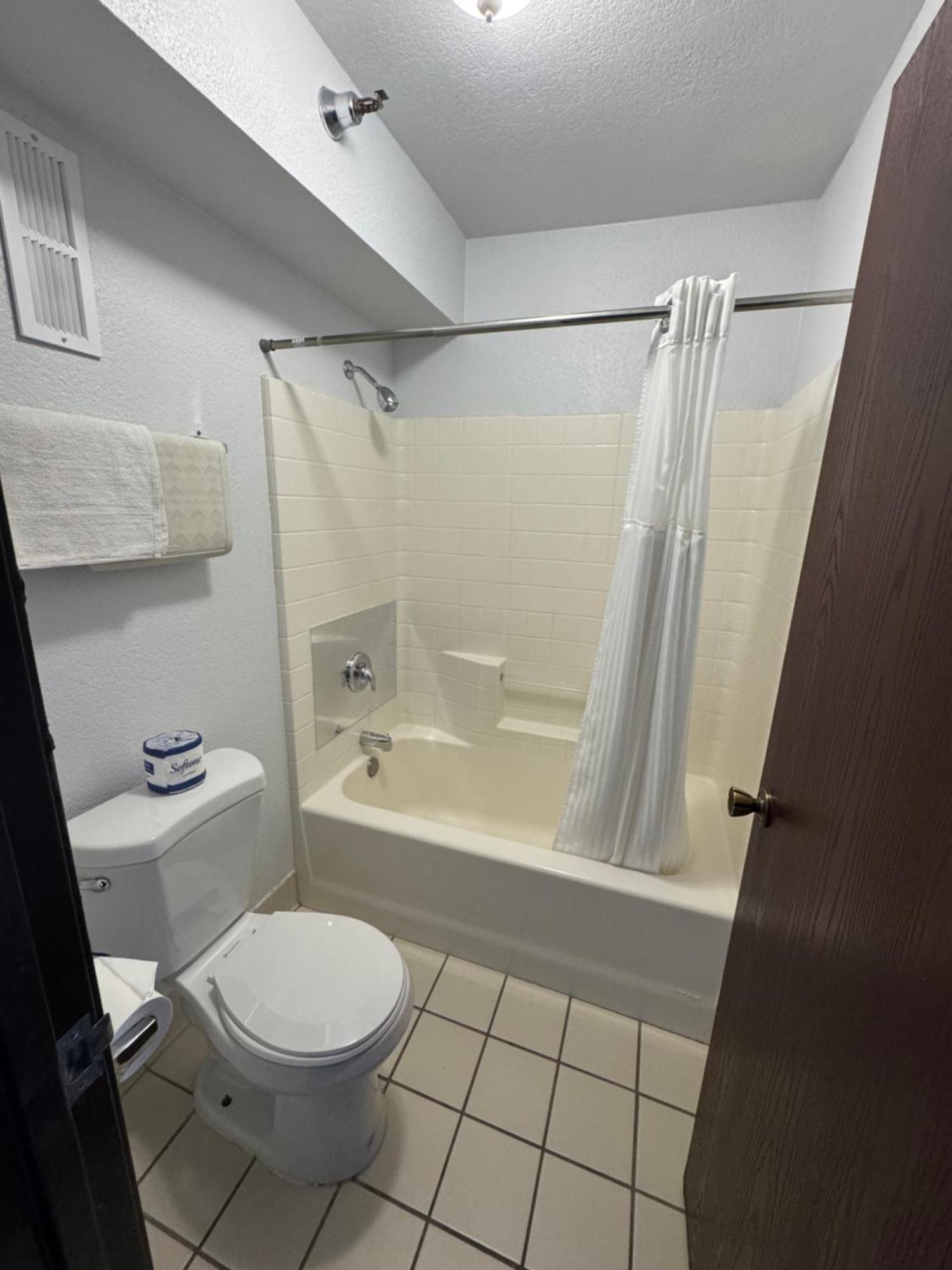 Double Room Two Double Beds River View