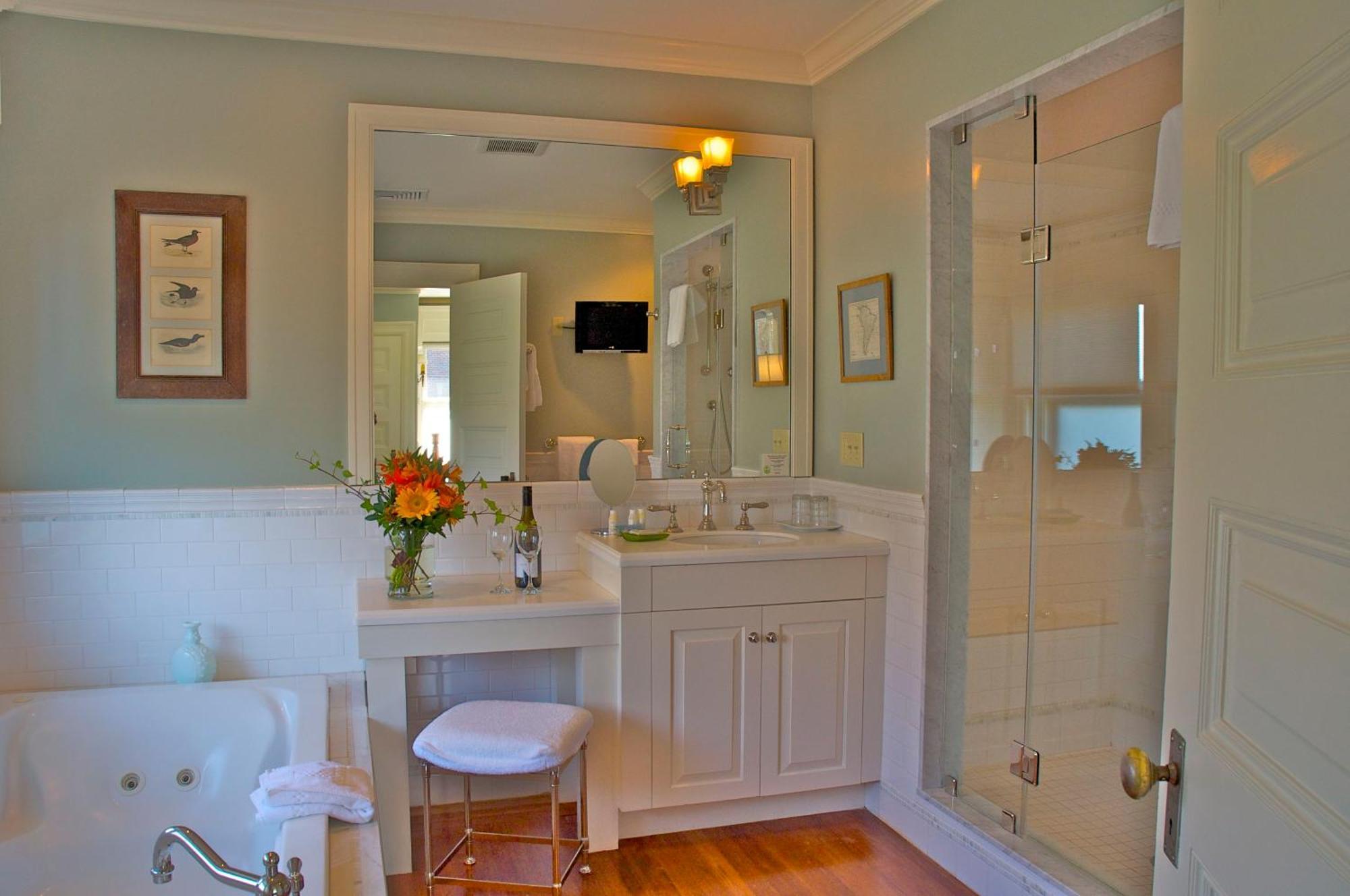Double Room Private Bathroom Touro Room