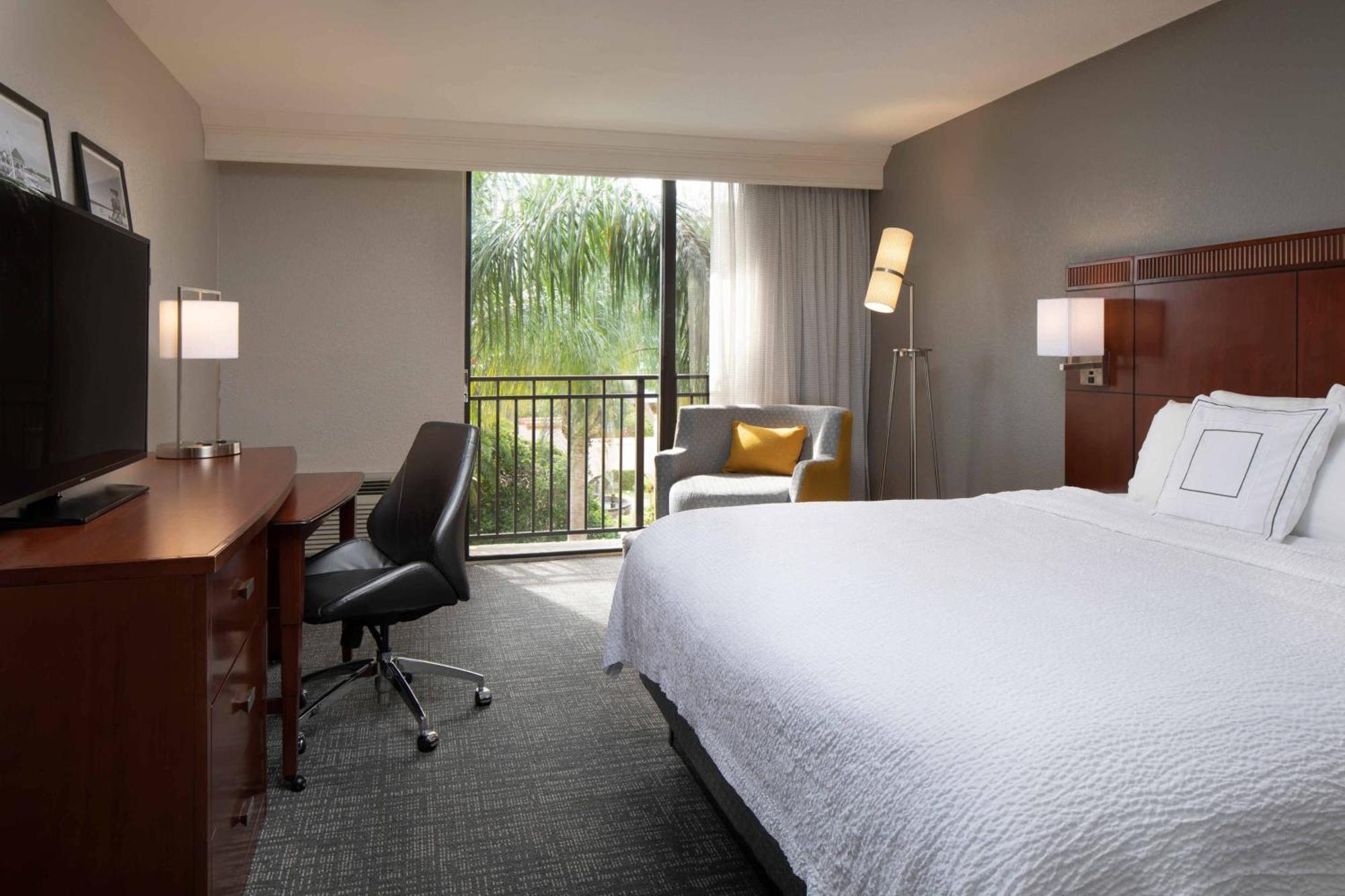 King Room with Sofa Bed