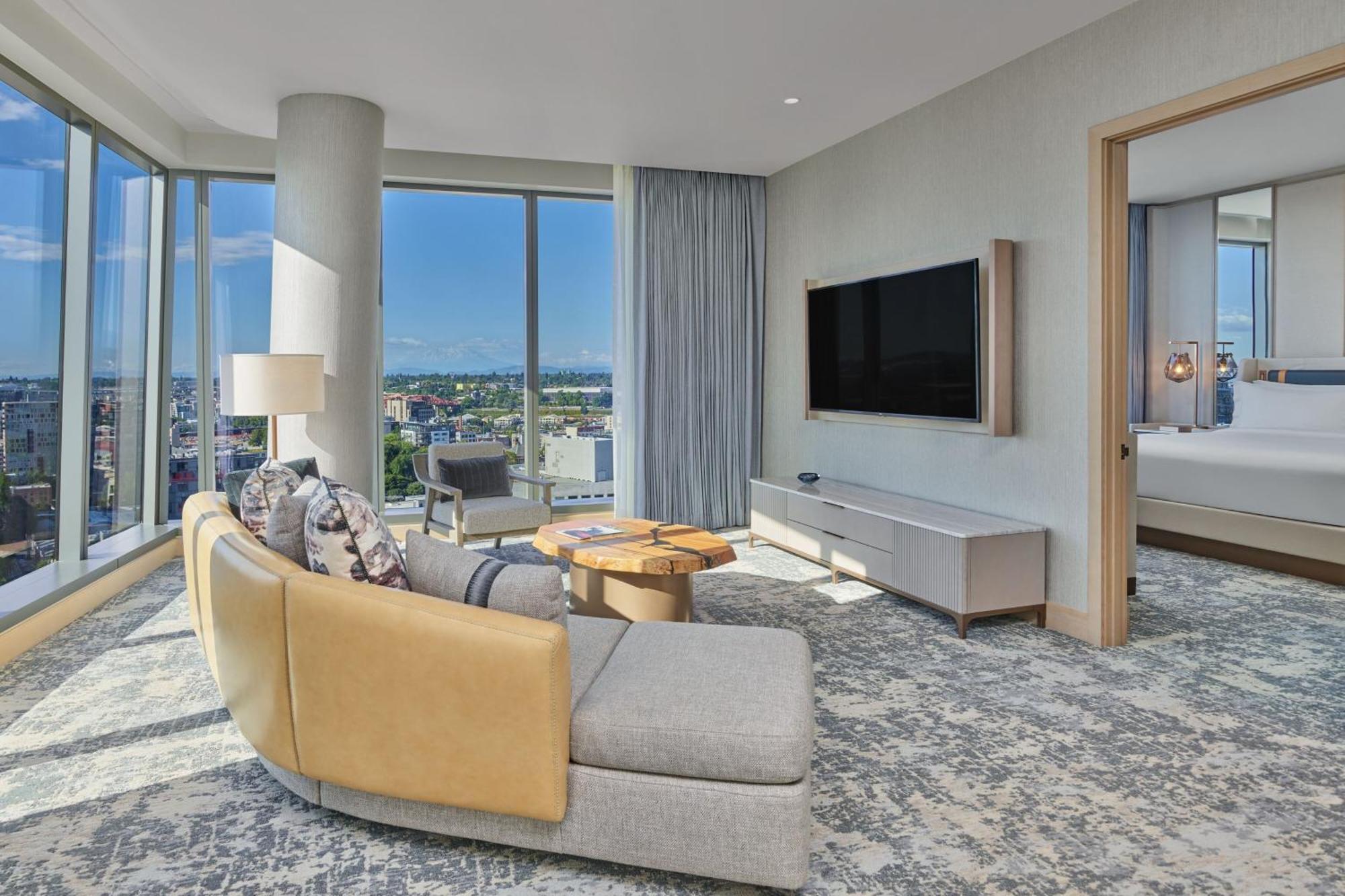 One-Bedroom Executive King Suite