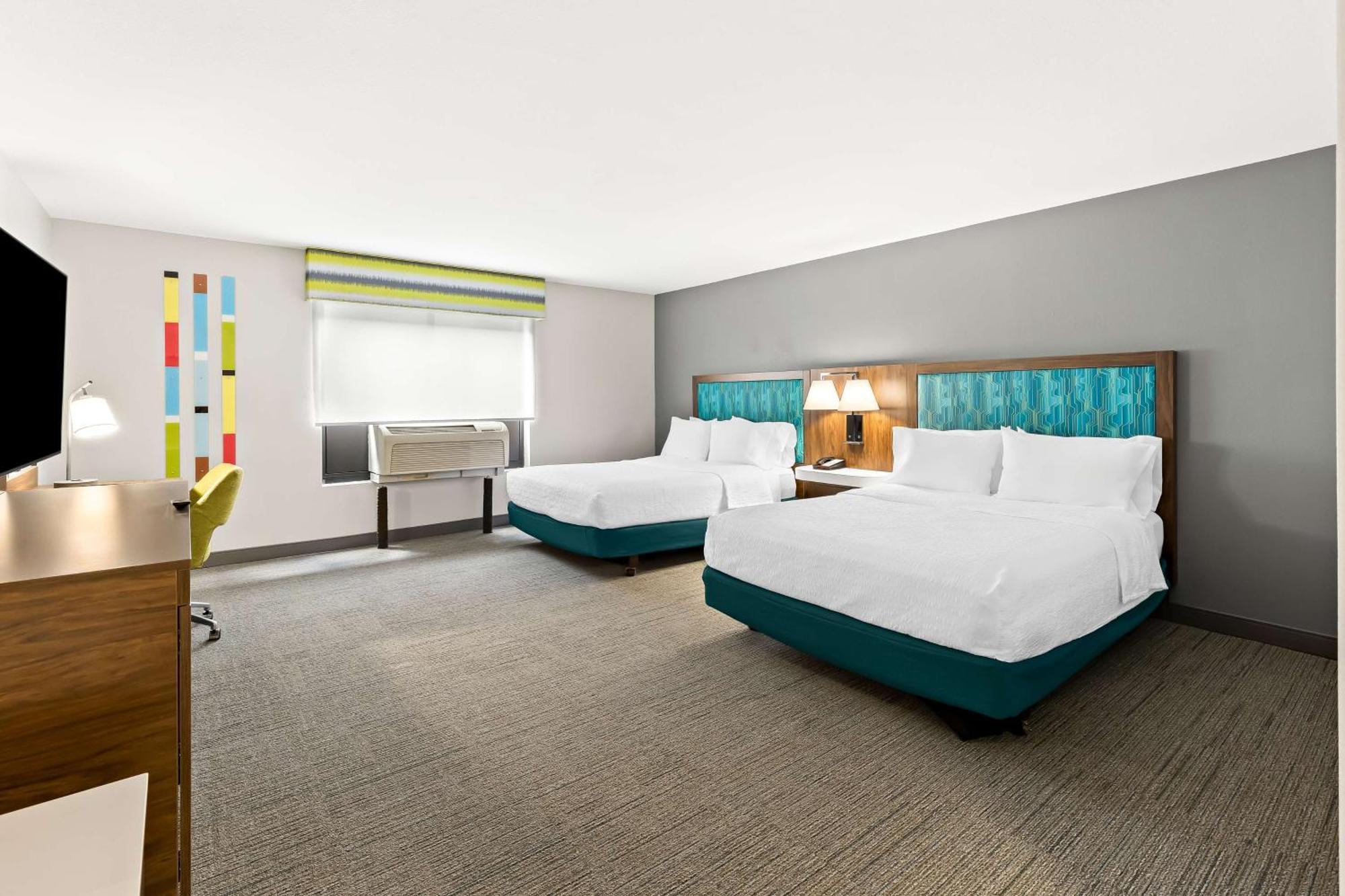 Queen Room Two Queen Beds Mobility Hearing Access or Non-Smoking