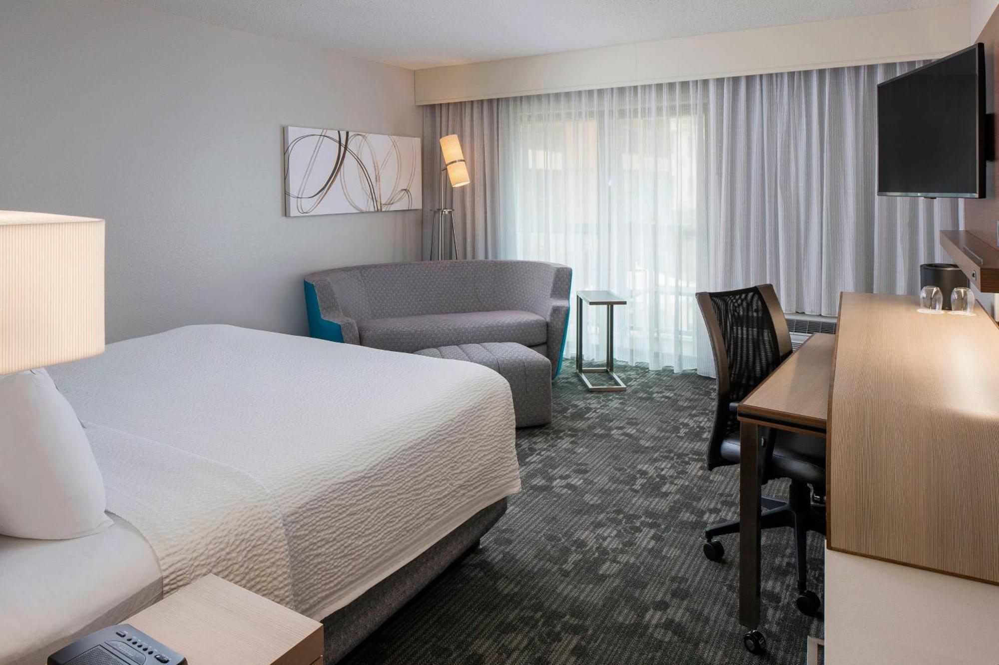 King Room with Sofa Bed