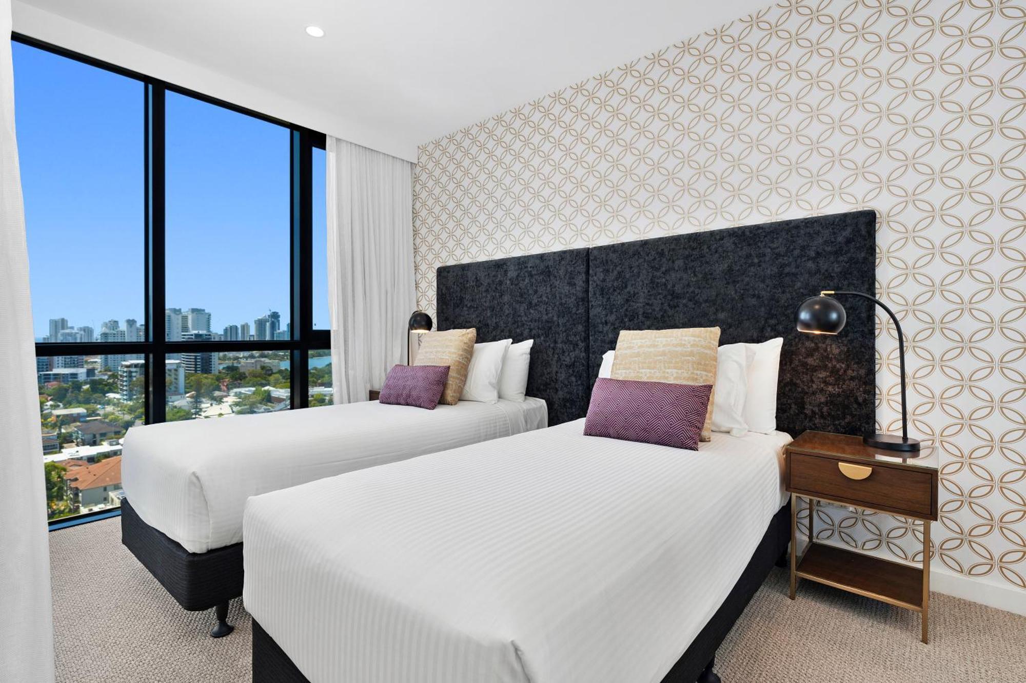 Two-Bedroom King with Skyline Water View