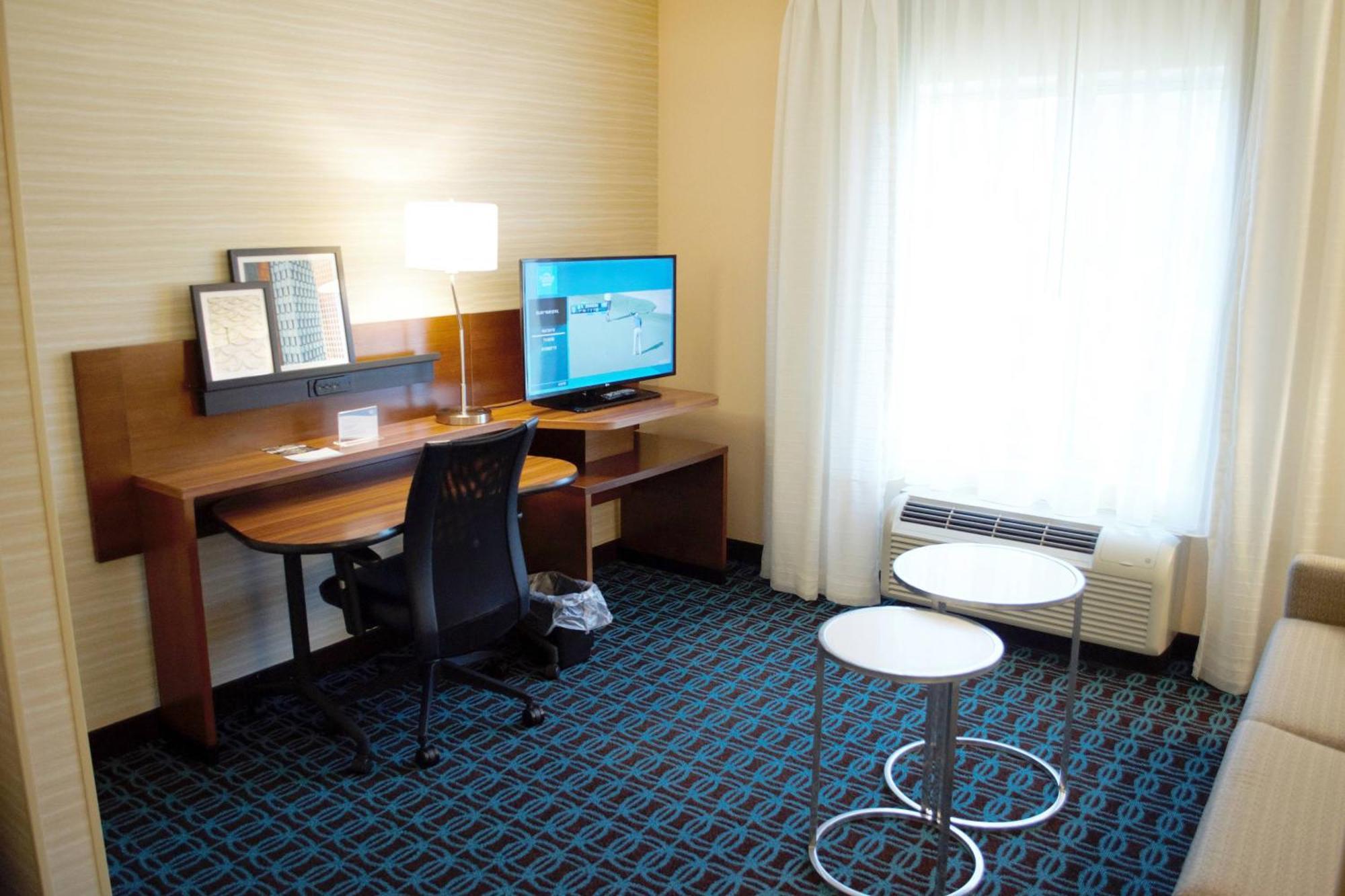 King Studio with Sofa Bed and Roll-in Shower - Mobility and Hearing Accessible