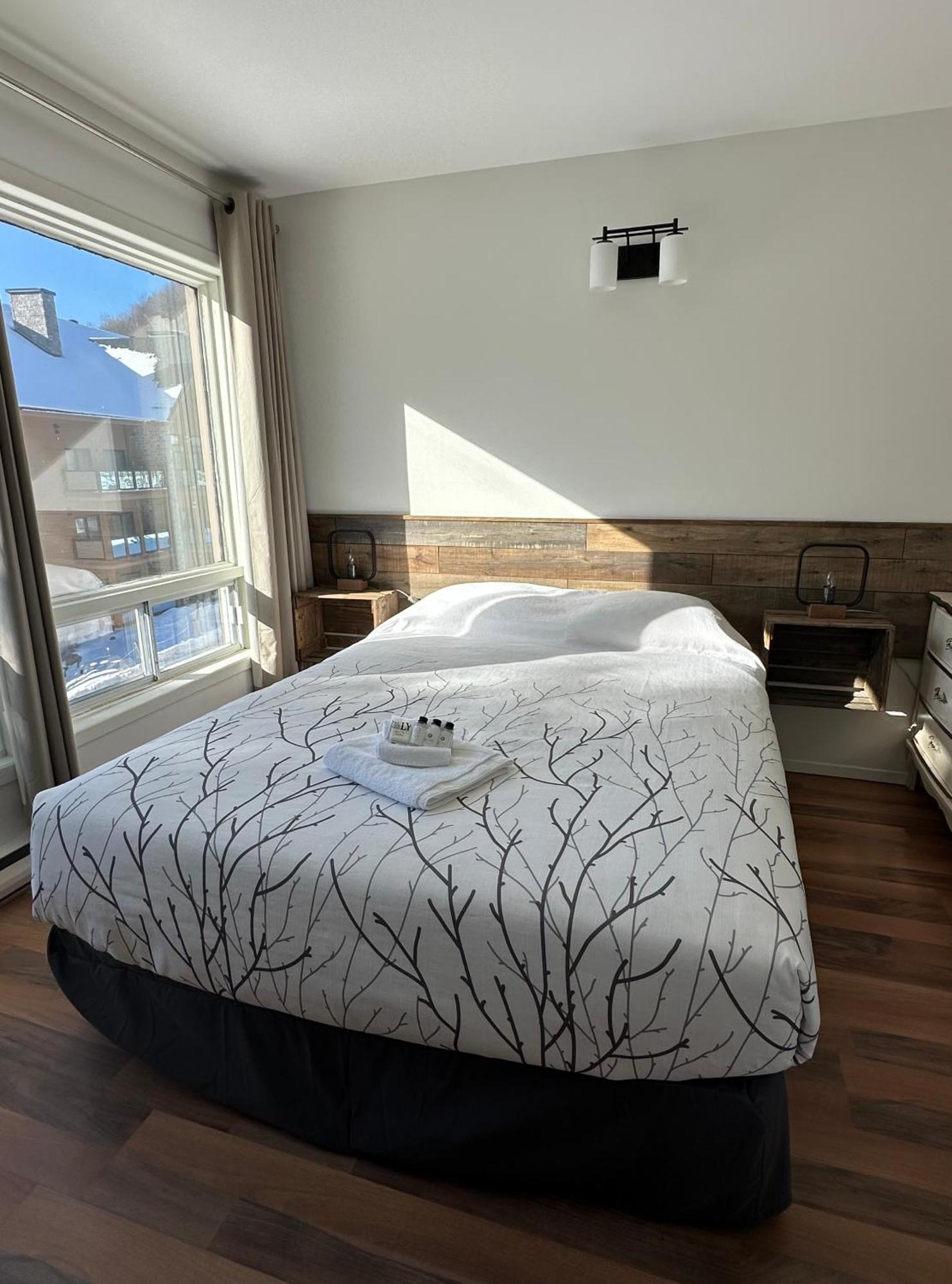 Auberge 1 lit Queen - Vue sur lac - Récemment Rénovée