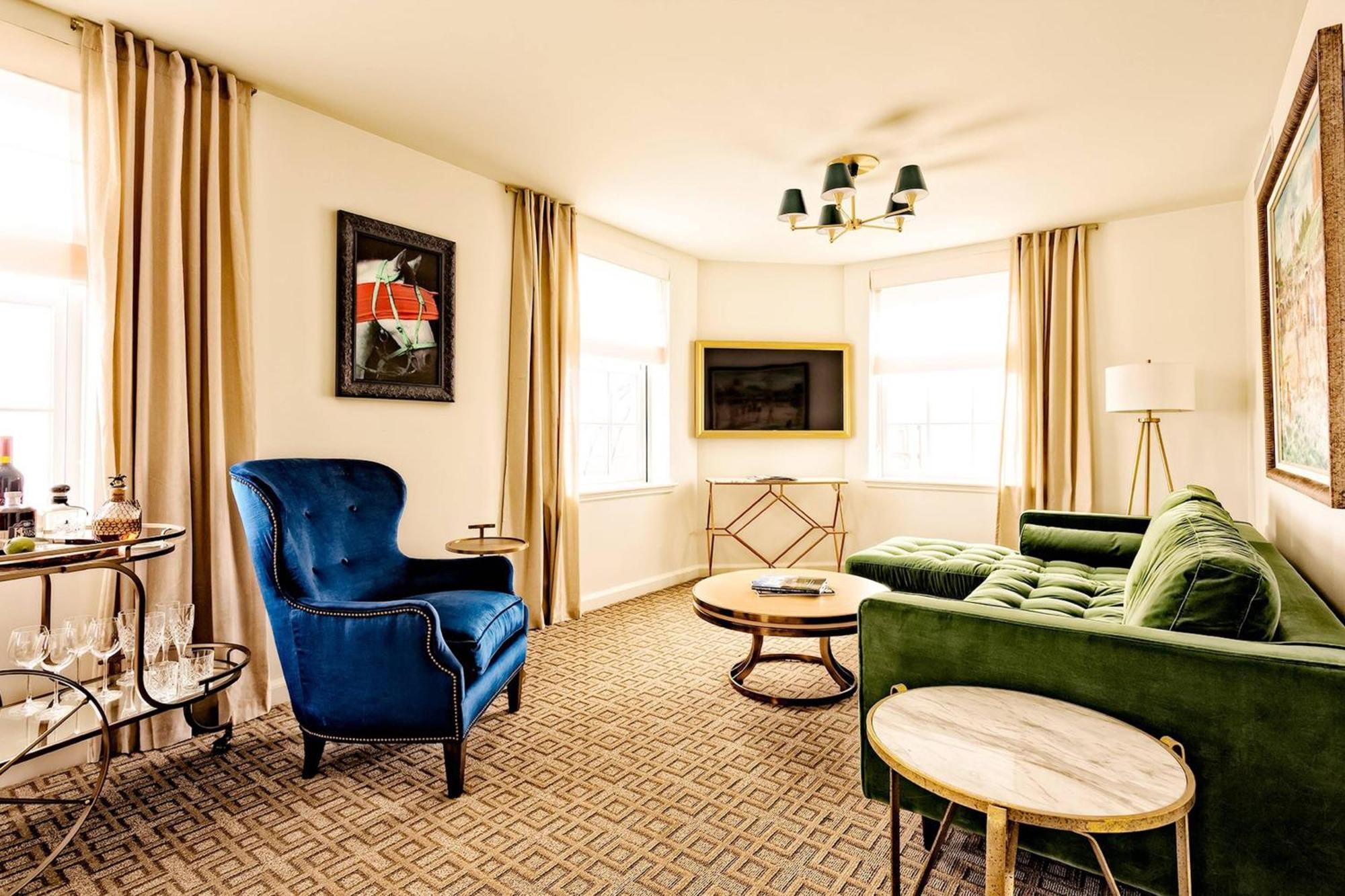 One-Bedroom King Suite