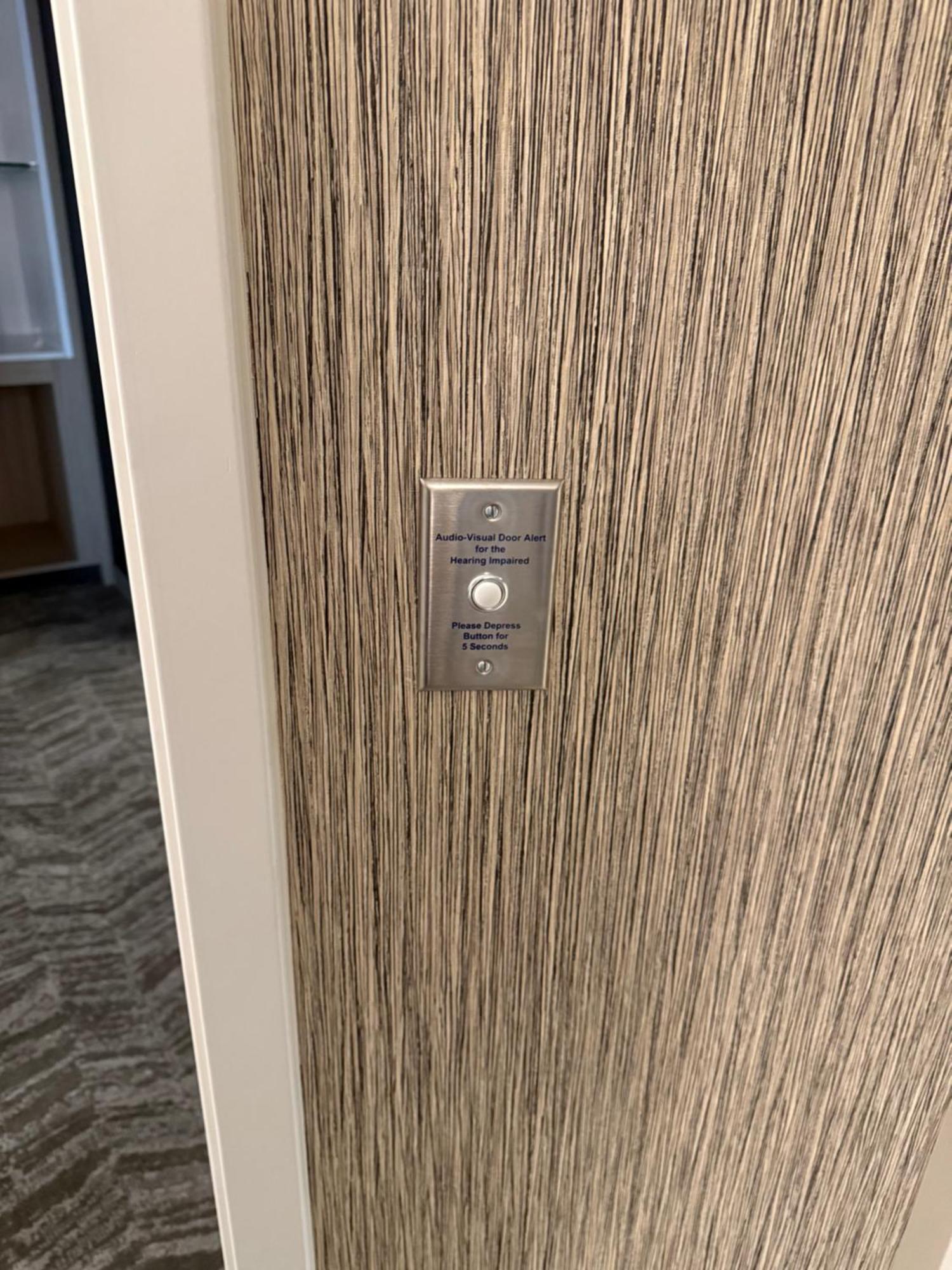 King Studio Suite - Hearing Accessible