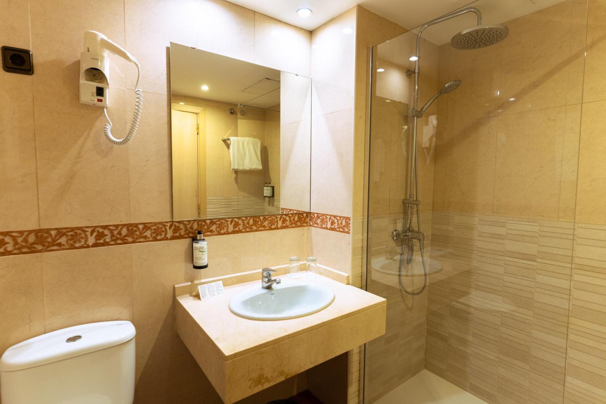 Standard Double Room with City View