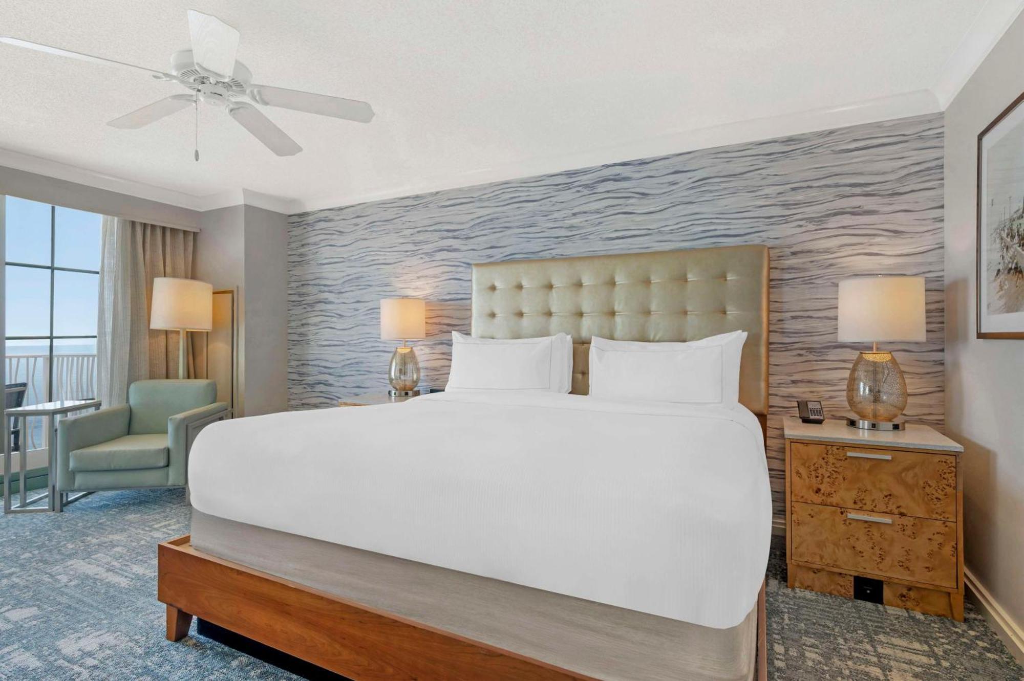 Superior One-Bedroom King Suite Oceanfront View Balcony