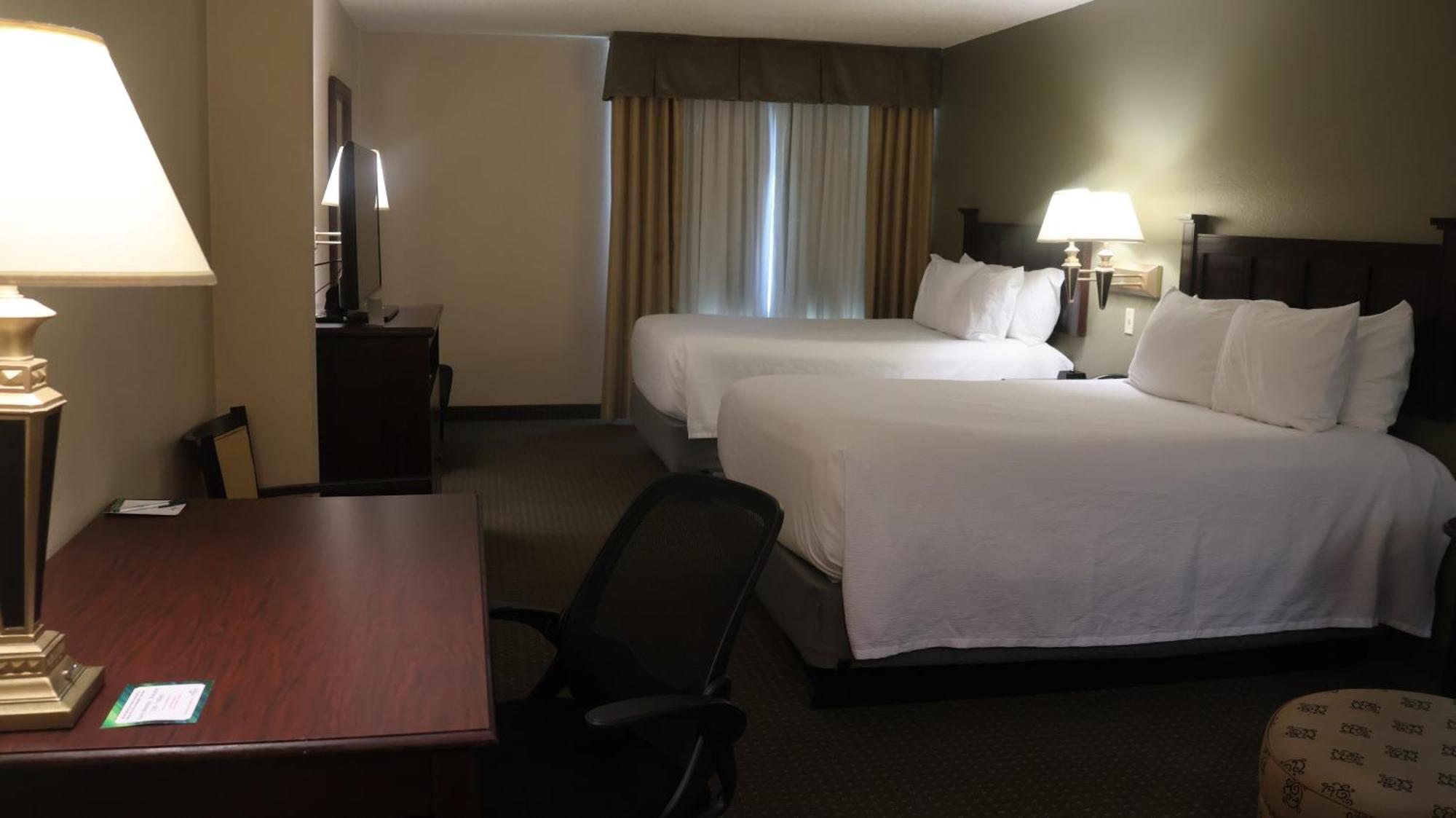 Queen Room with Two Queen Beds - Non-Smoking