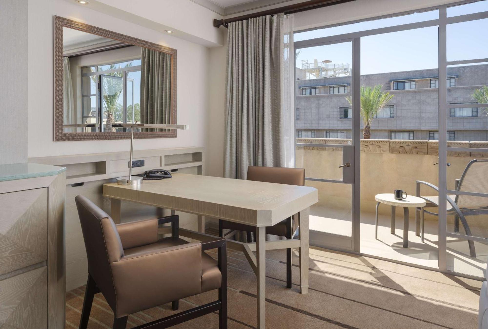 Citrus Club Room Two Queen Beds Pool View