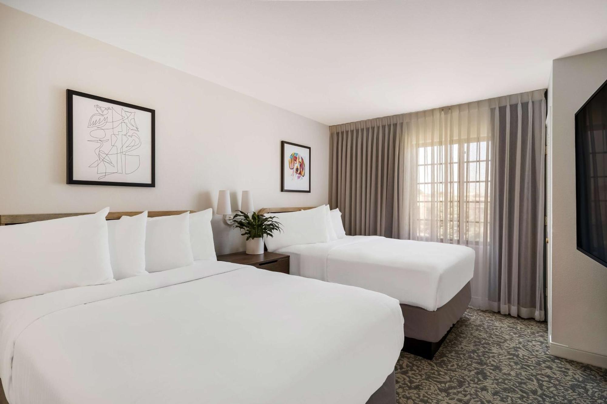 One-Bedroom Suite Two Double Beds