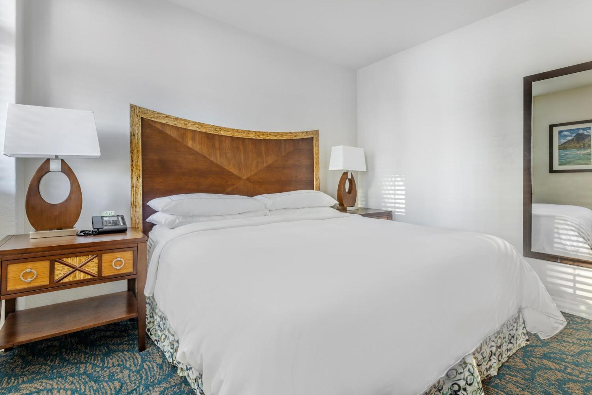 One-Bedroom Suite Sofa Bed Ocean View Lagoon Tower