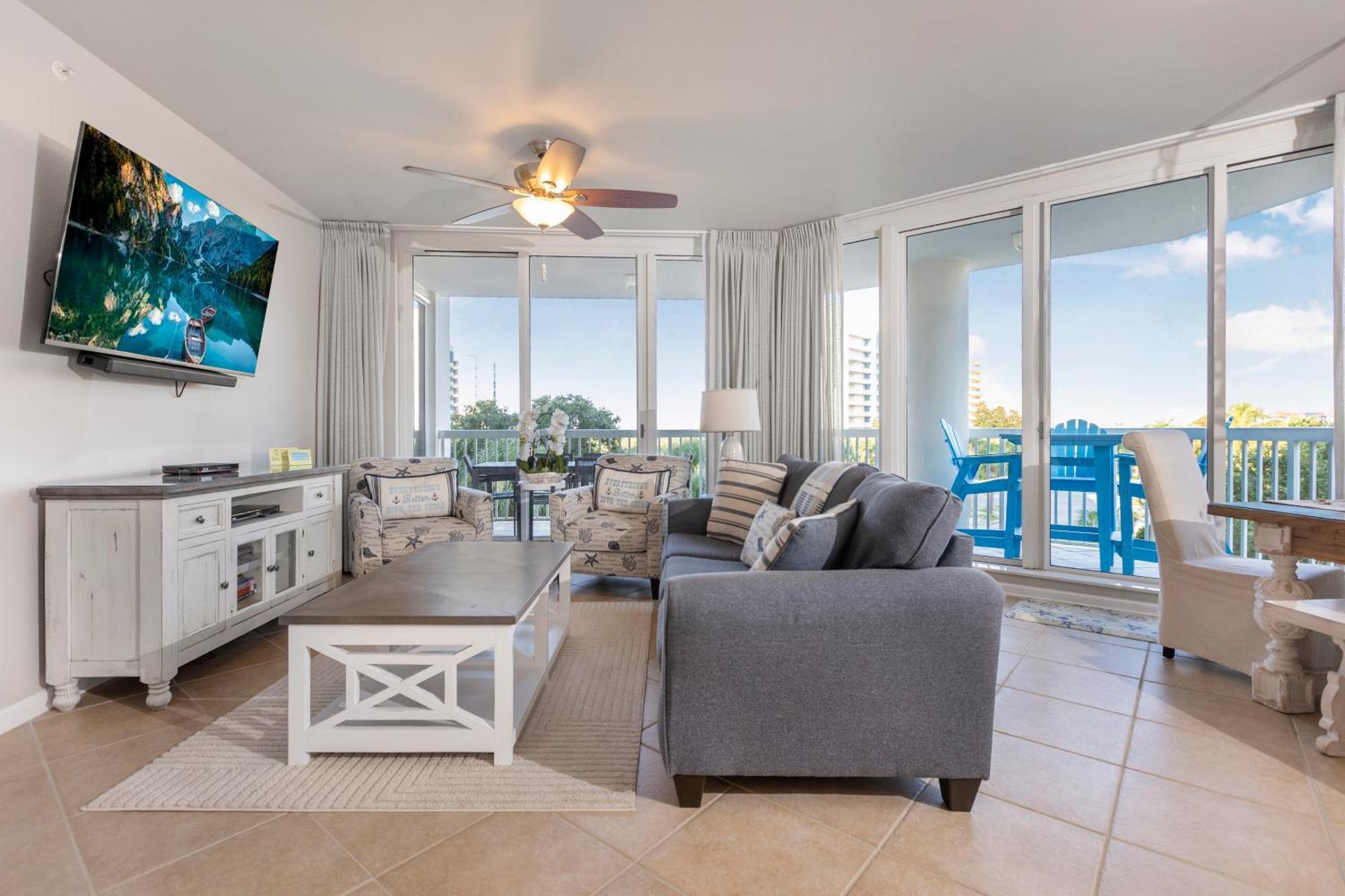 Three-Bedroom Apartment with Ocean View
