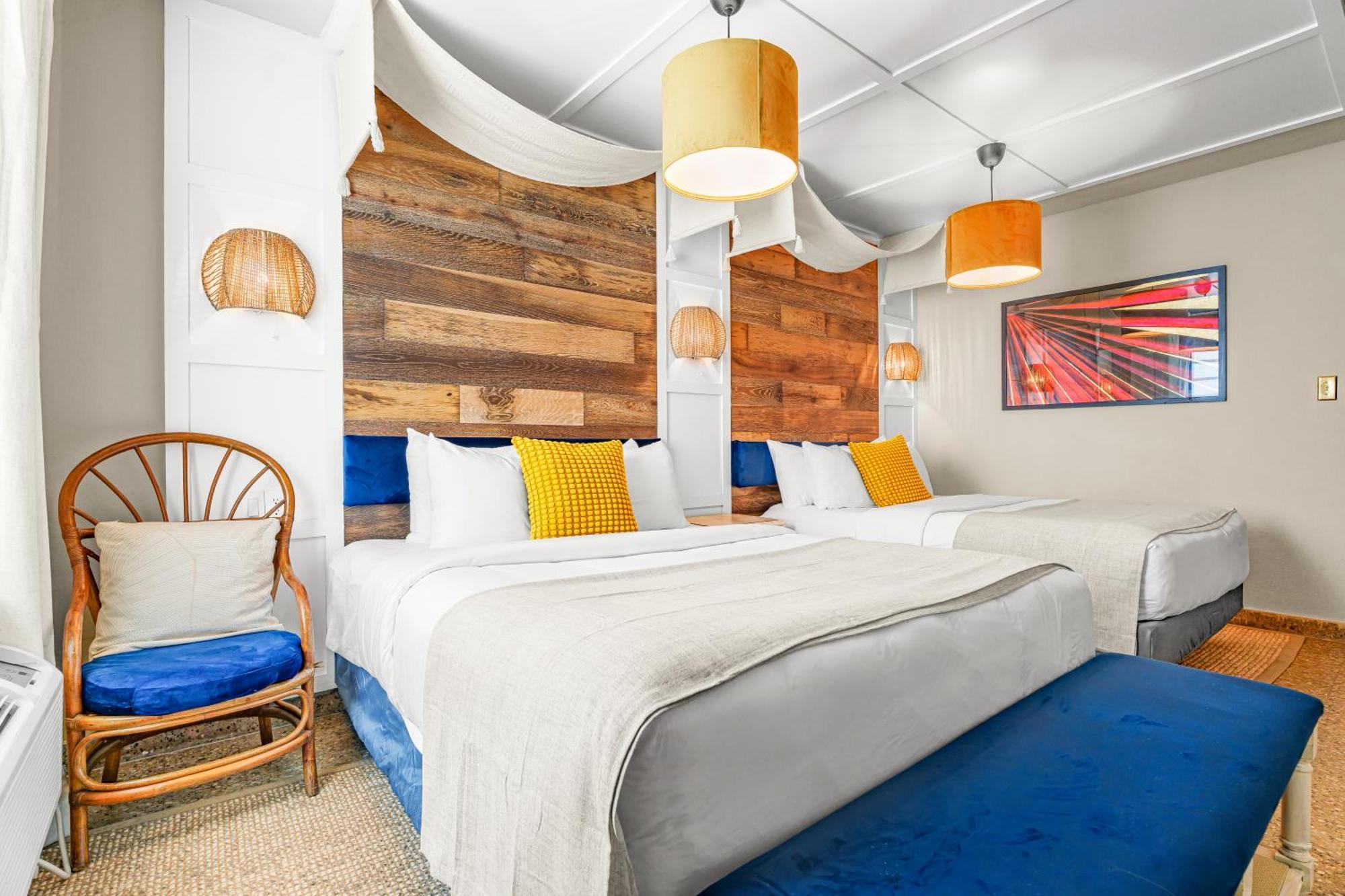 Double Room with Lake View