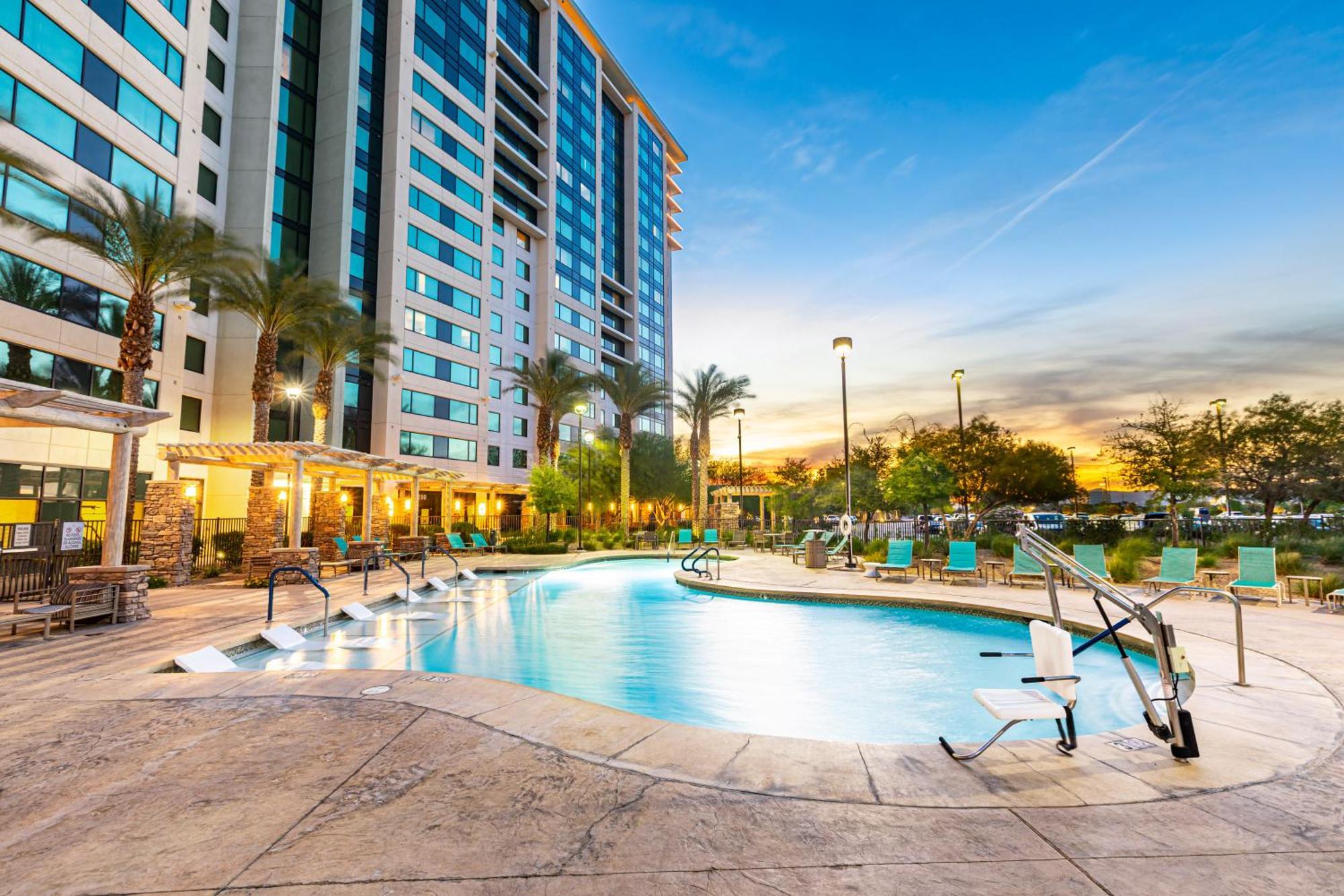 Suite with Pool View