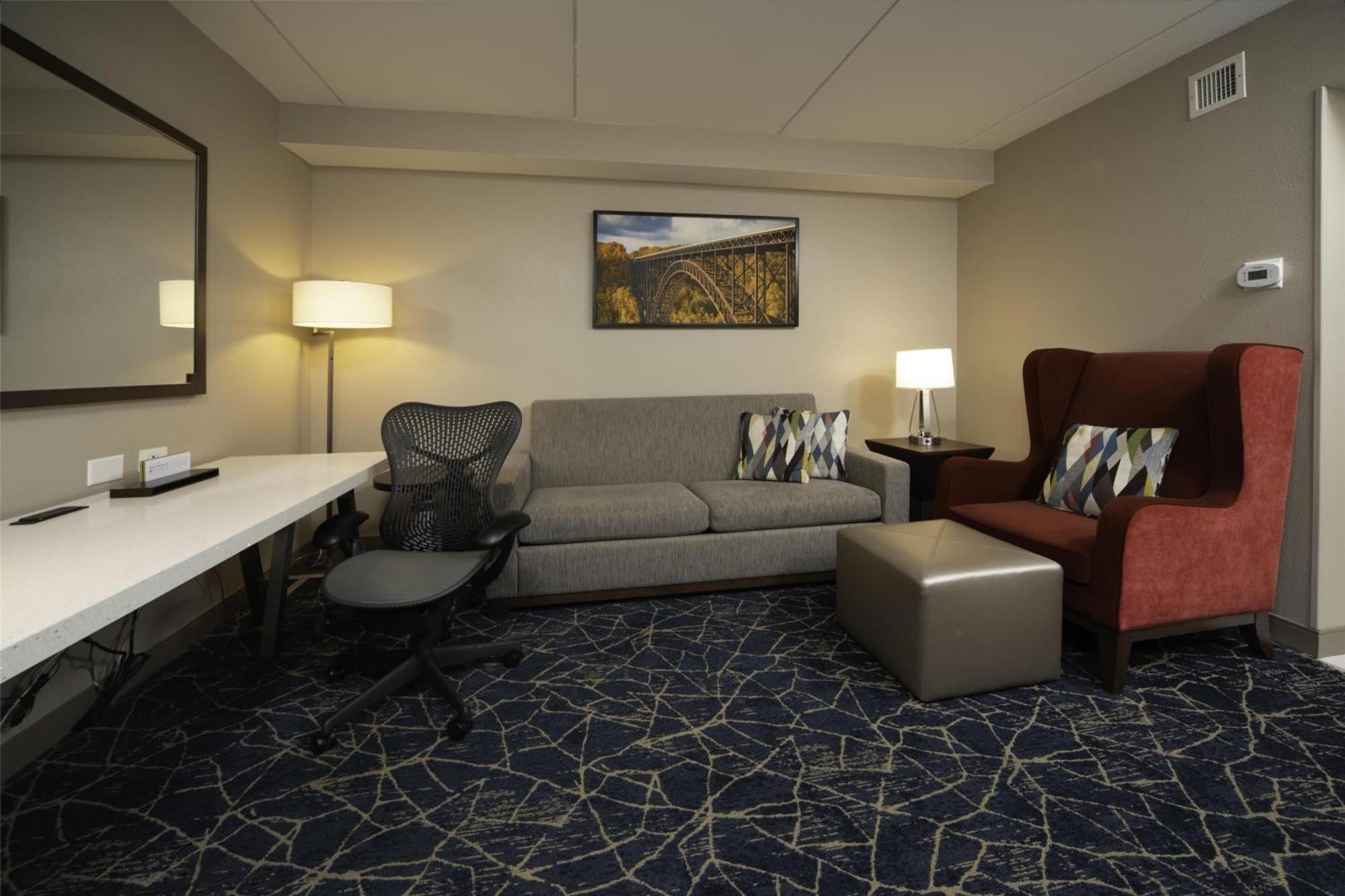 One-Bedroom King Suite Sofa Bed