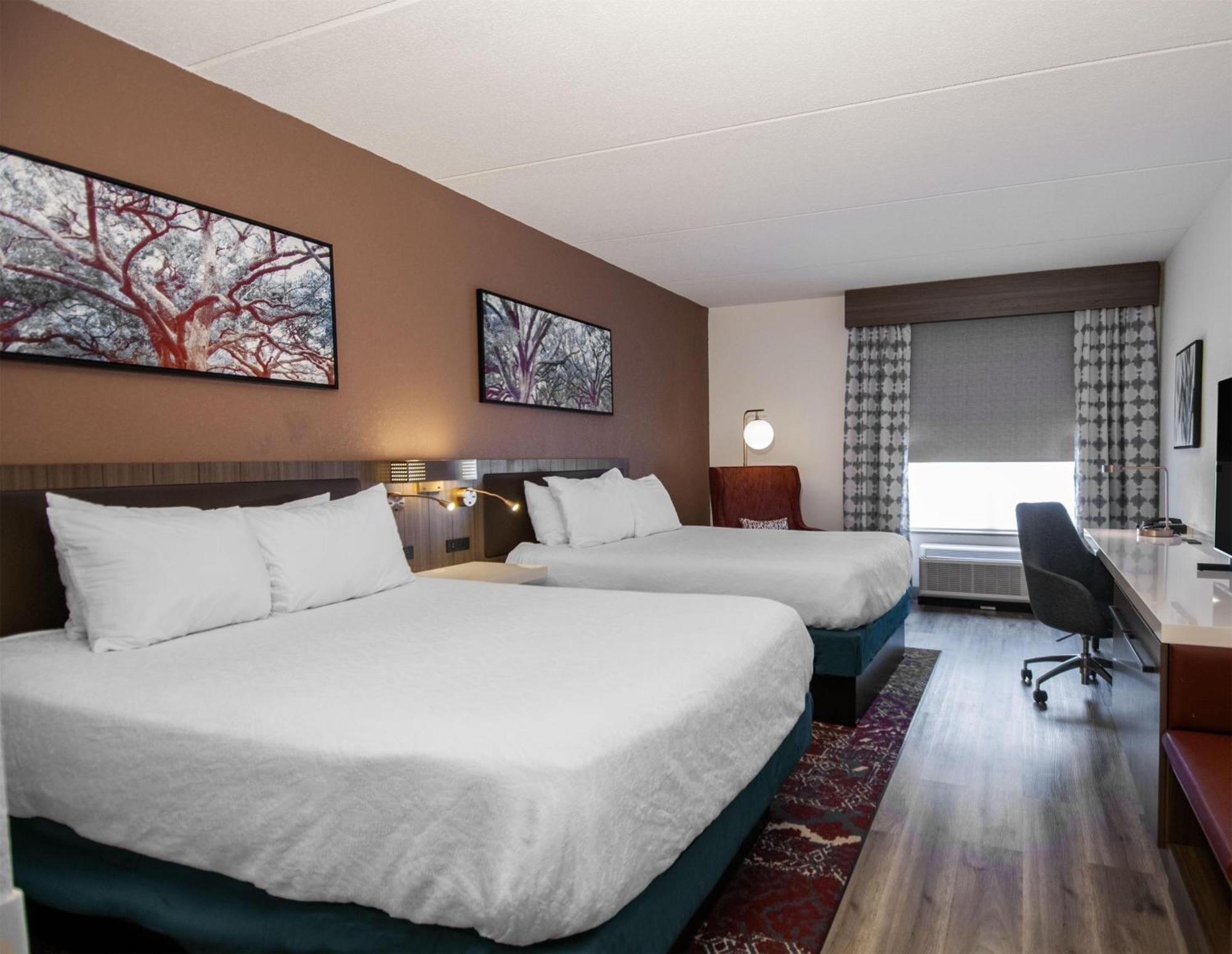 Queen Room Two Queen Beds