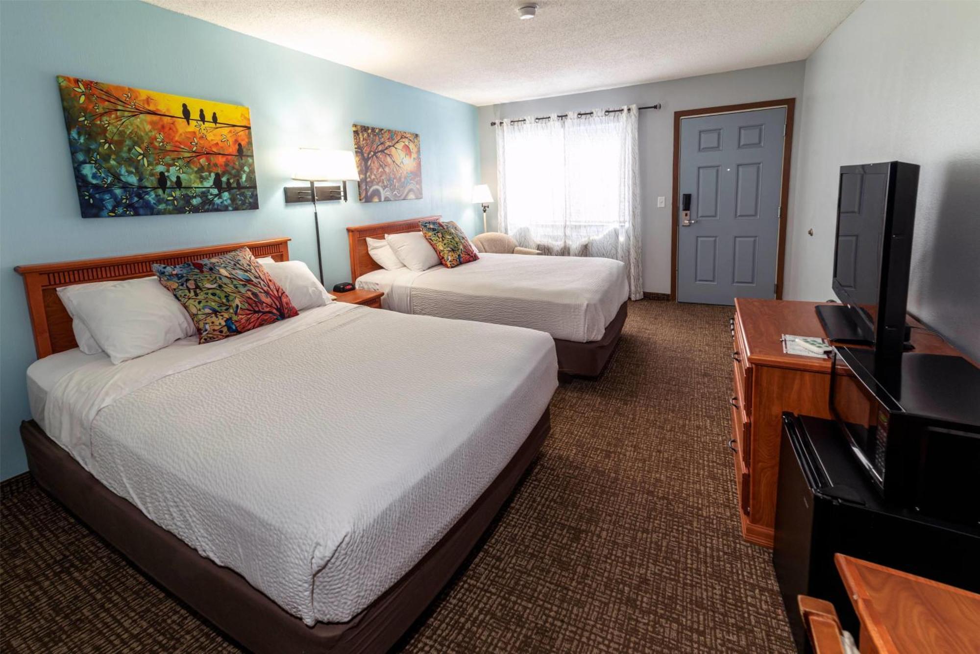 Queen Room with Two Queen Beds - Non-Smoking