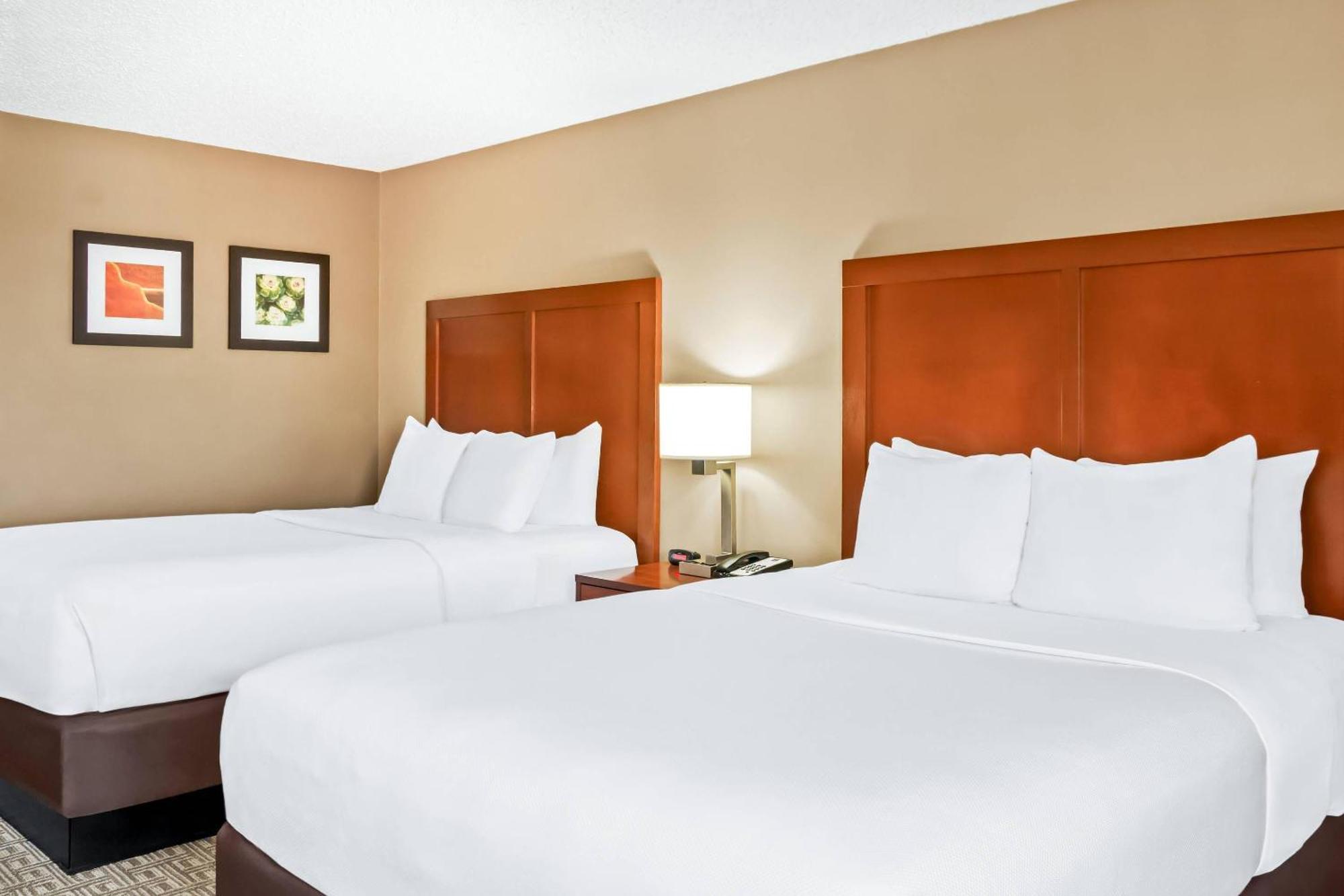 Queen Room with Two Queen Beds - Non-Smoking