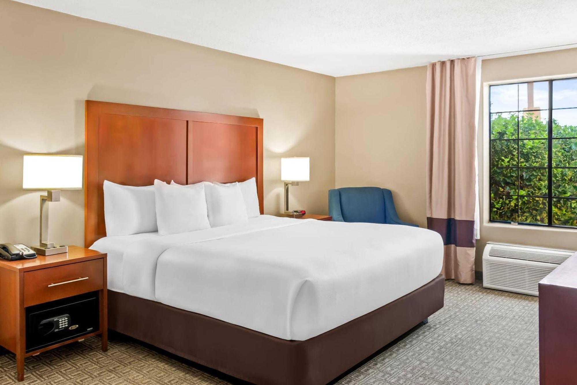 King Room - Disability Access/Non-Smoking