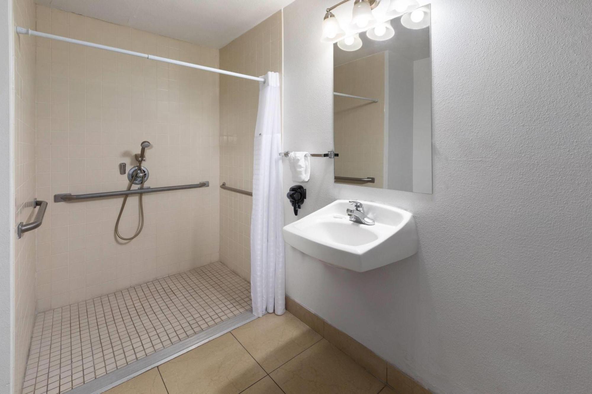 Queen Room Mobility Access or Non-Smoking