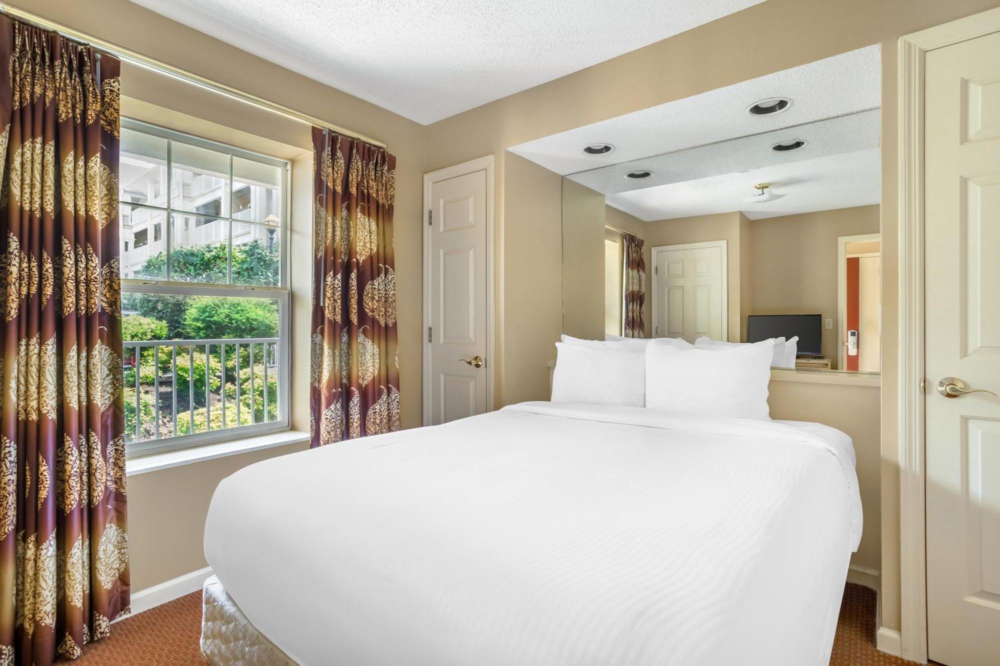 One-Bedroom Suite