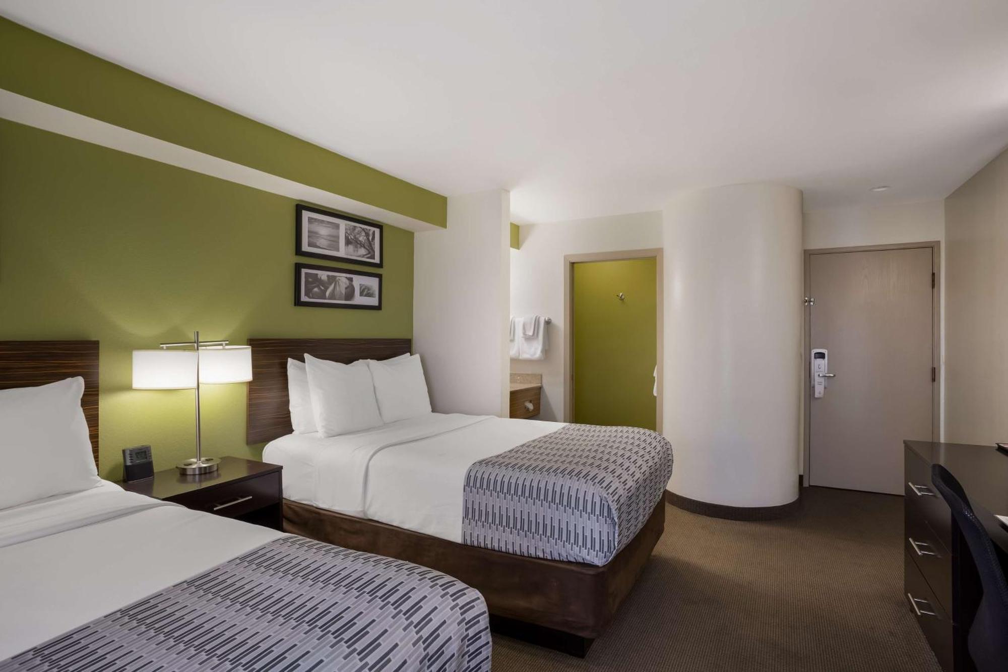 Queen Room Two Queen Beds Interior or Non-Smoking