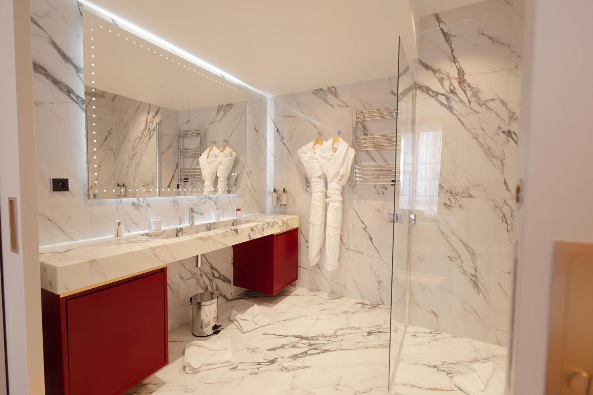 Executive Apartment