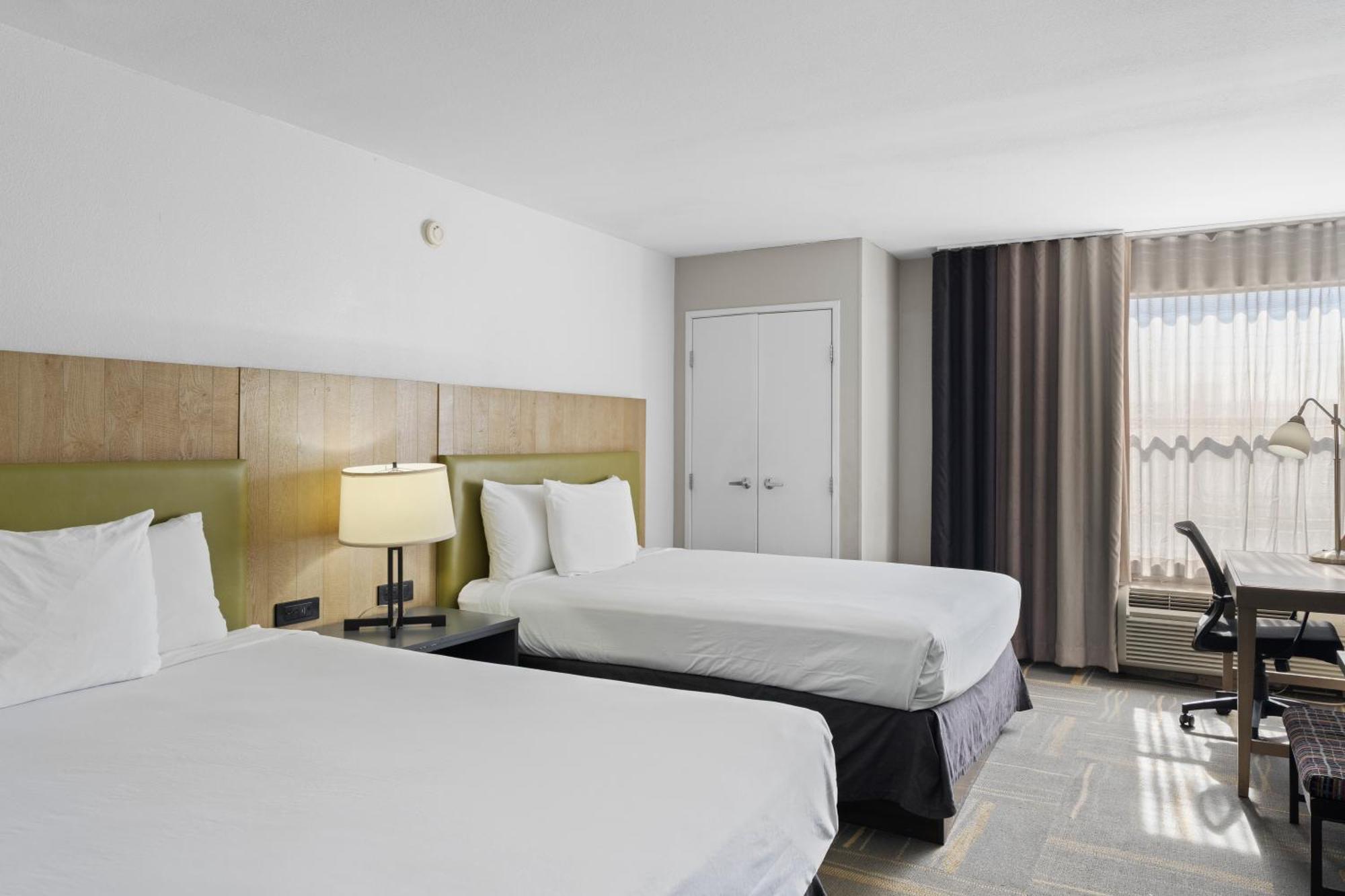 Queen Suite
