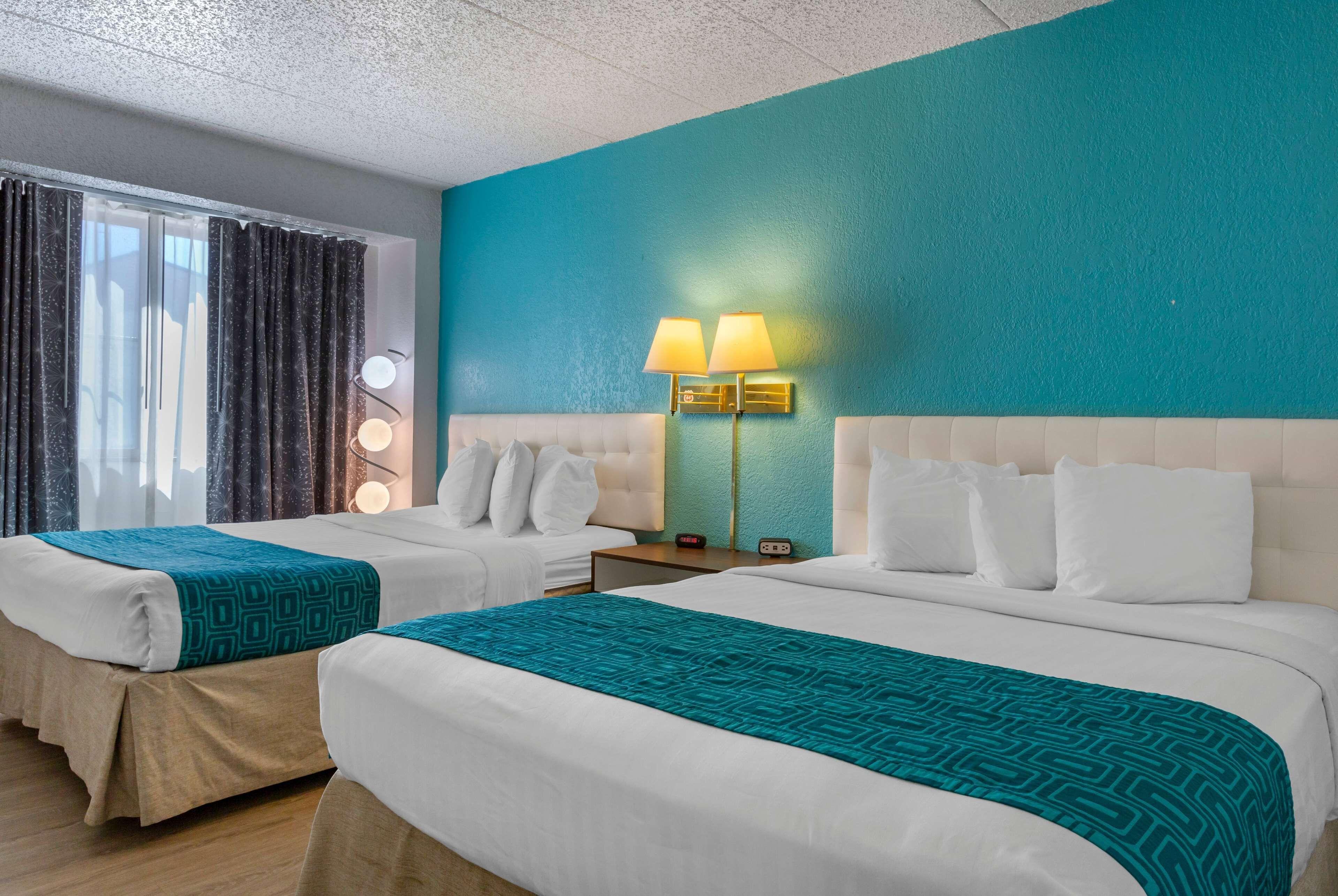 Queen Room with Two Queen Beds - Non-Smoking