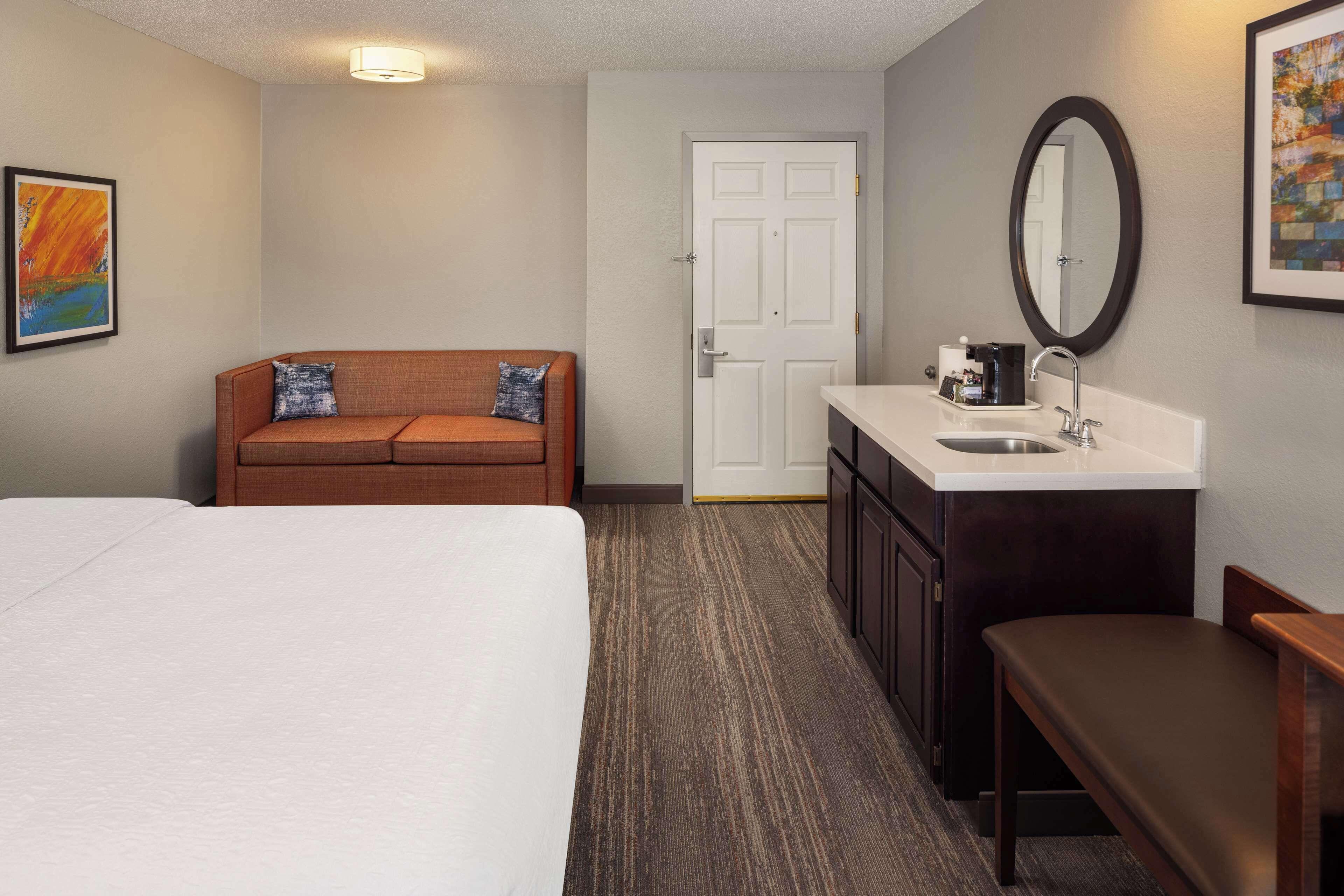 Queen Room Two Queen Beds Sofa Bed Mobility Access or Non-Smoking