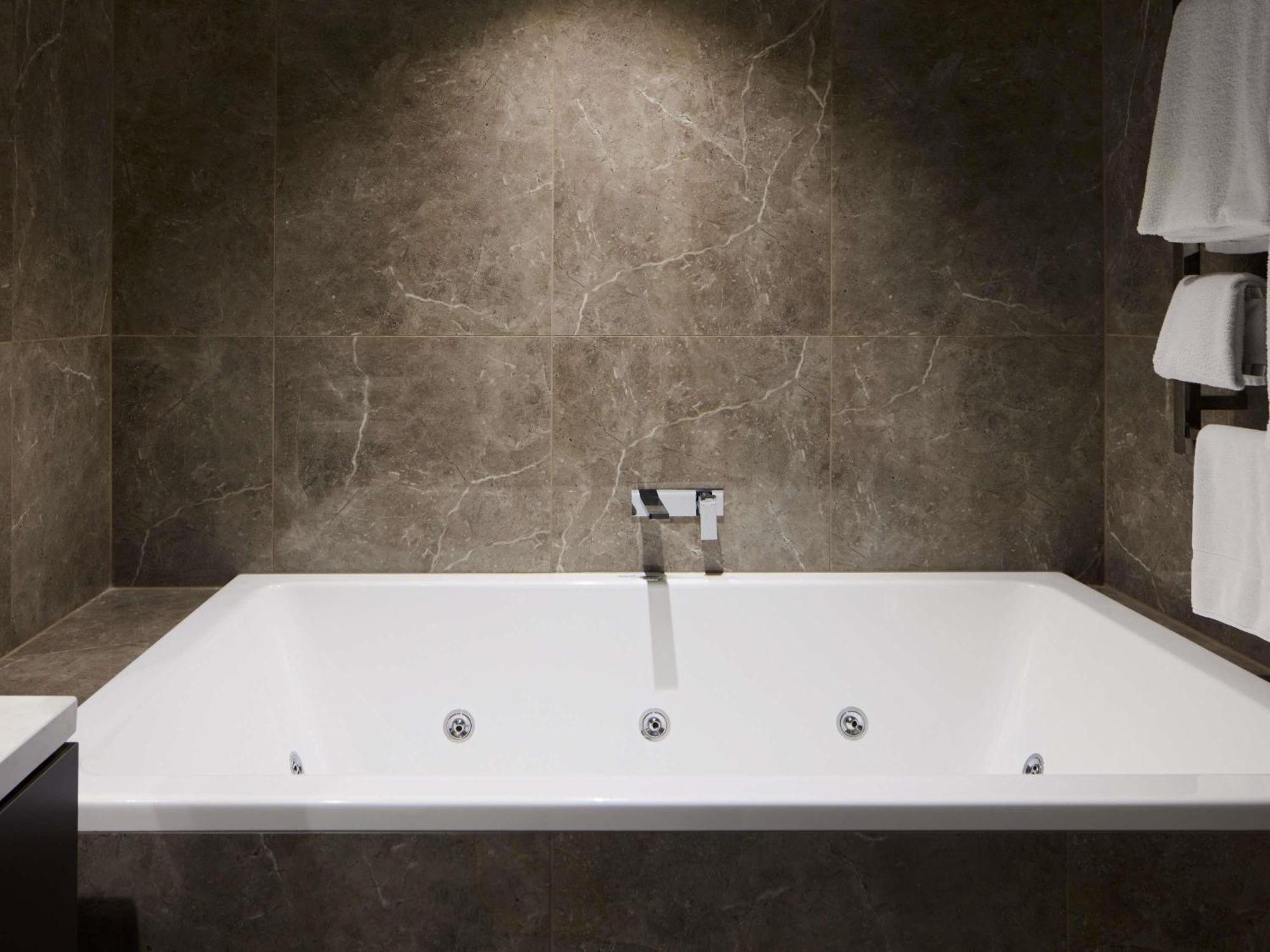 North Terrace Studio Suite