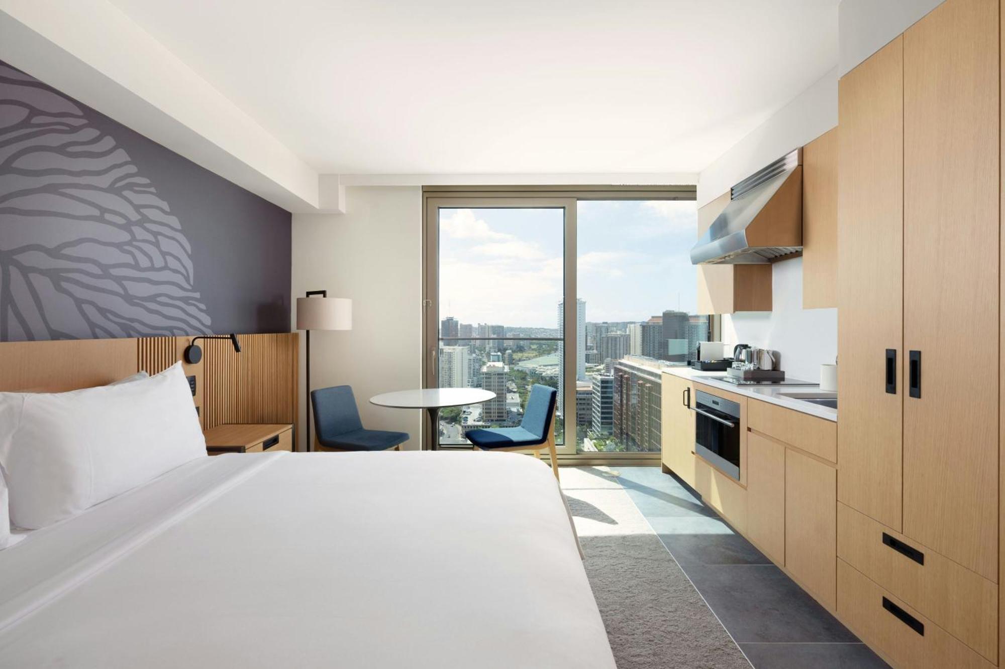 Residence King Room City View