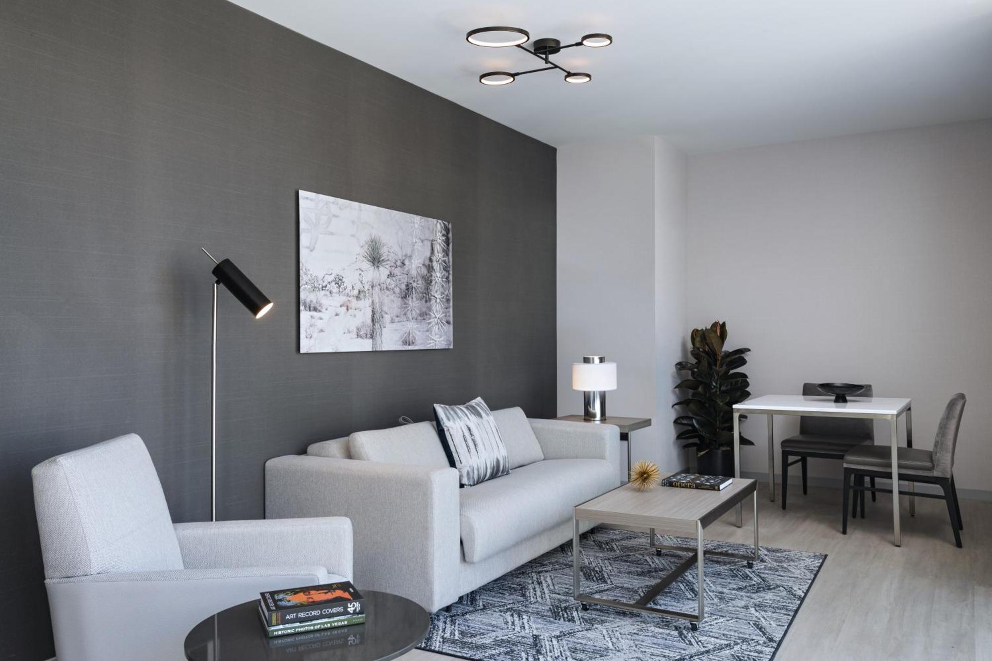 King Suite with City View and Transfer Shower - Mobility Accessible