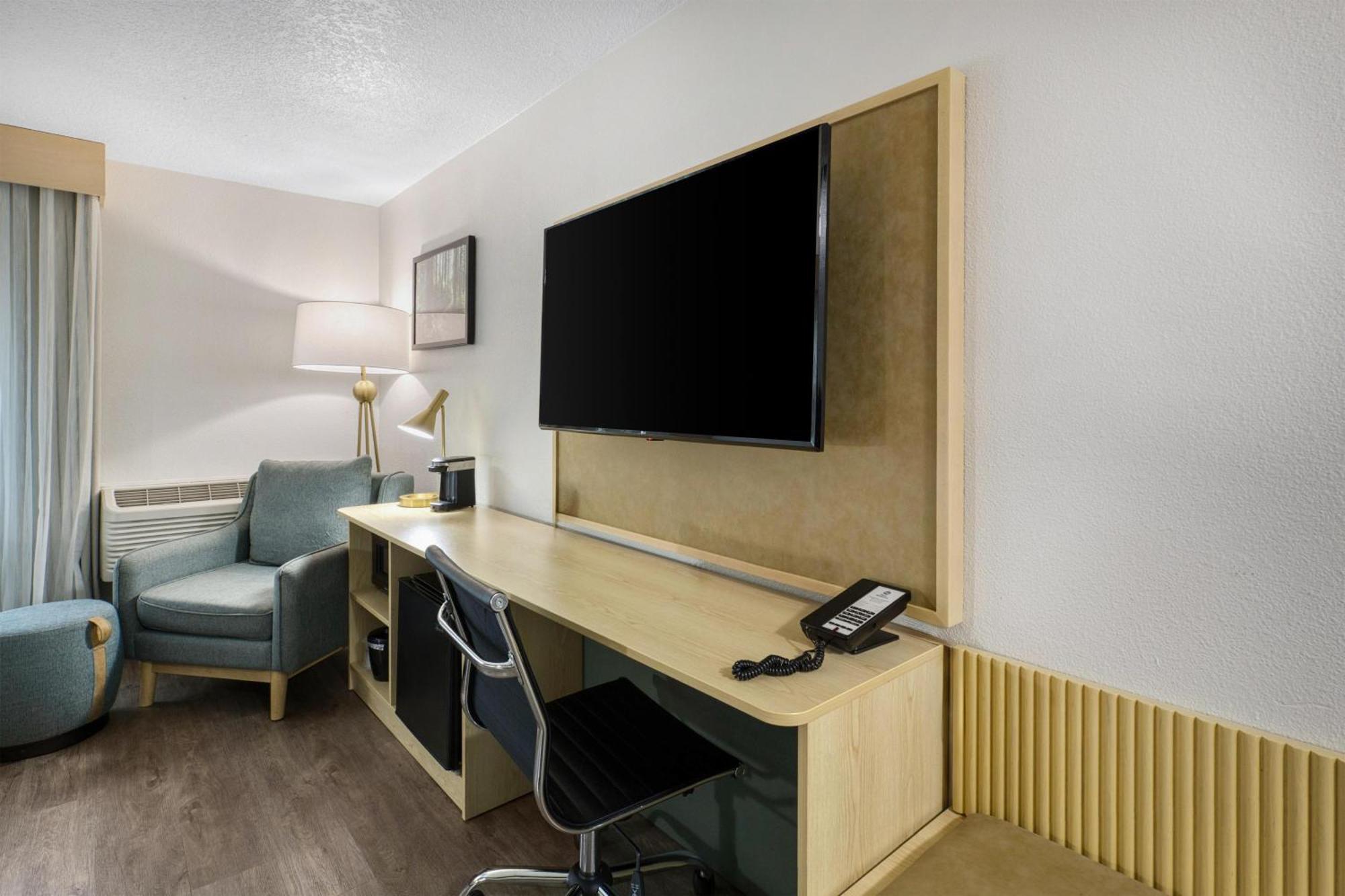 Queen Room Two Queen Beds Walk Shower Disability Access or Non-Smoking