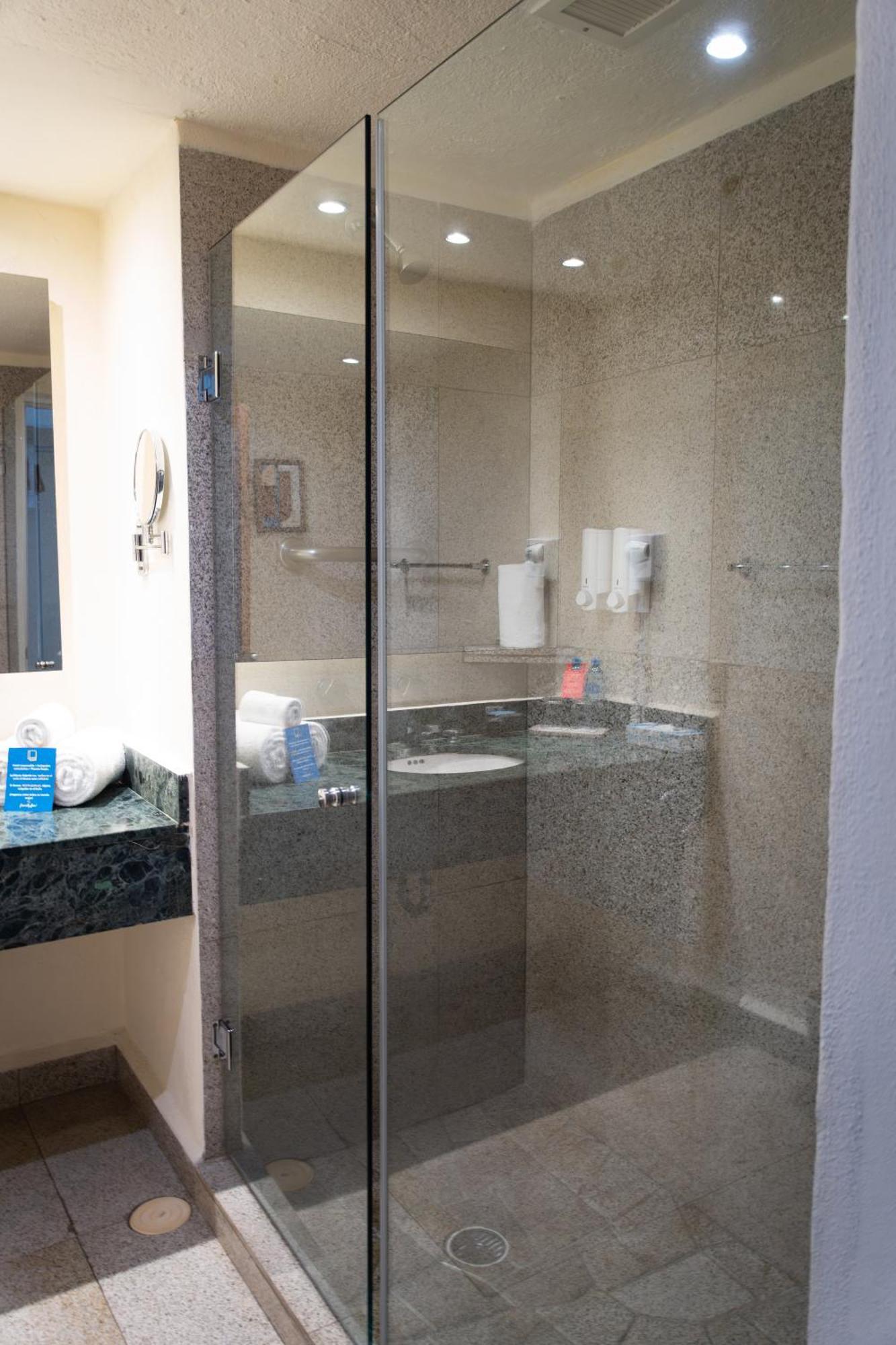Double or Twin Room with Pool View
