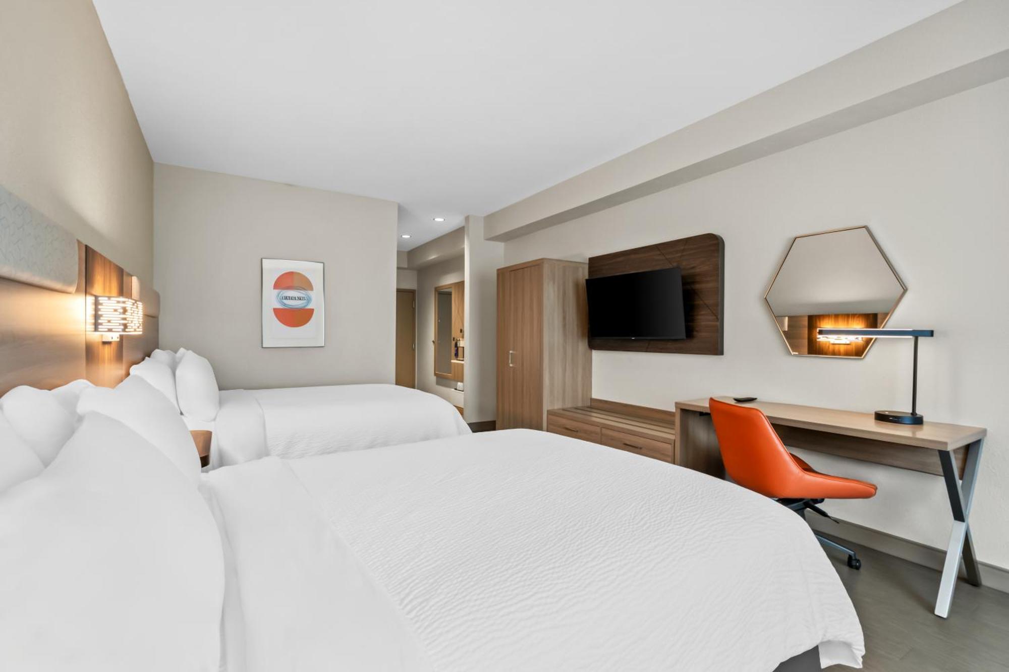 Standard Queen Room Two Queen Beds Pet Friendly