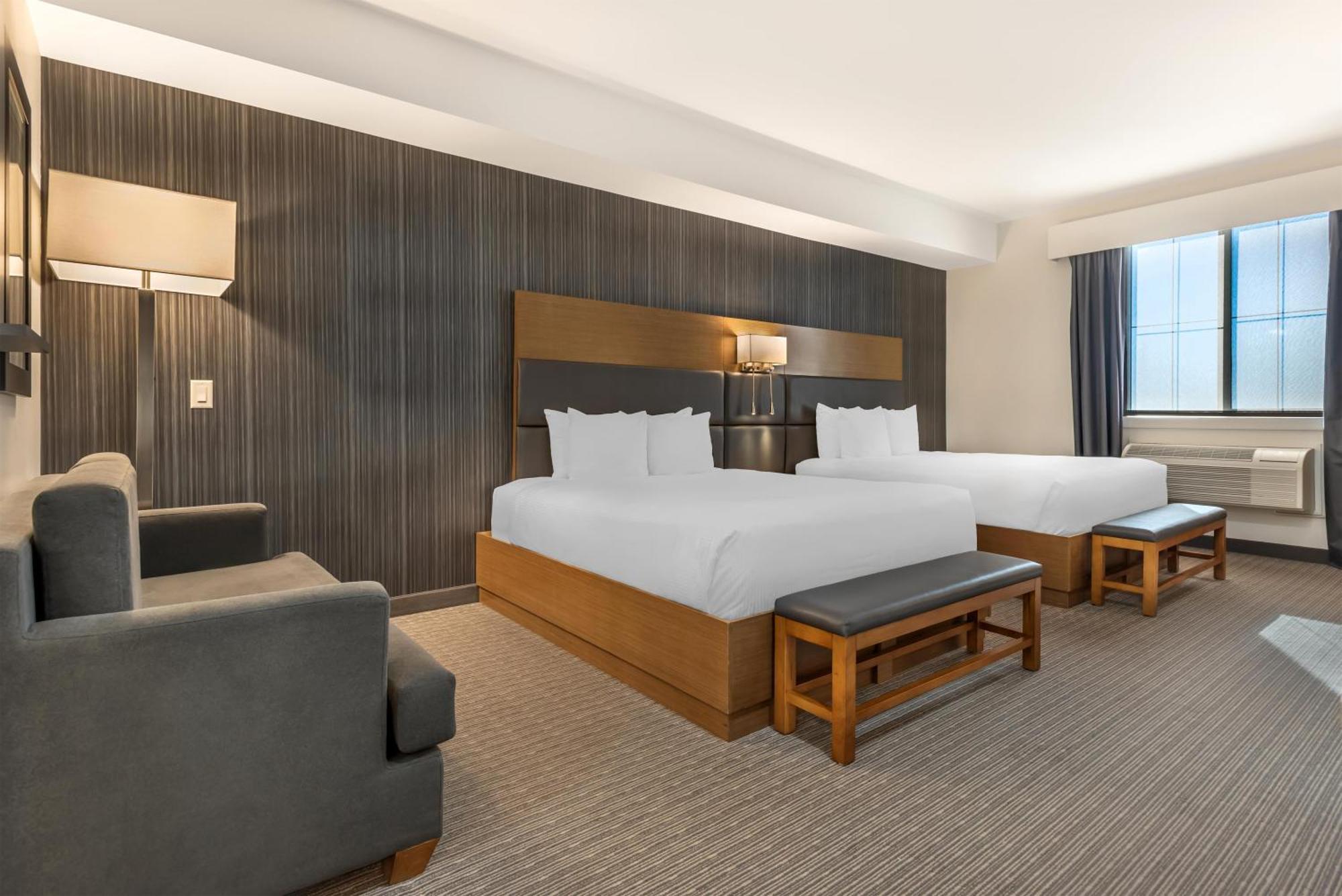 Queen Room with Two Queen Beds and Kitchenette, Non Pet-Friendly