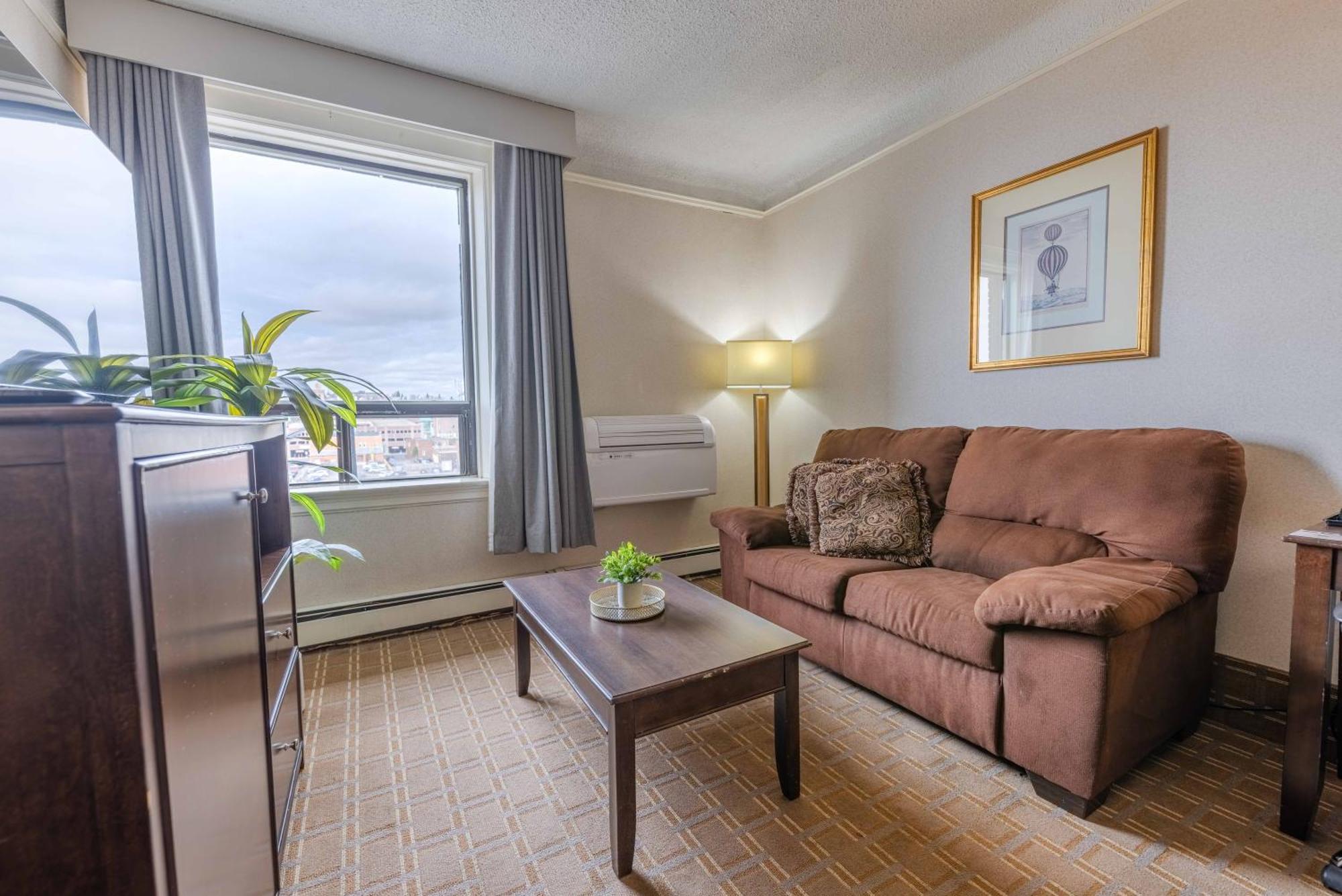 Junior Suite,1739414828:JPEG
