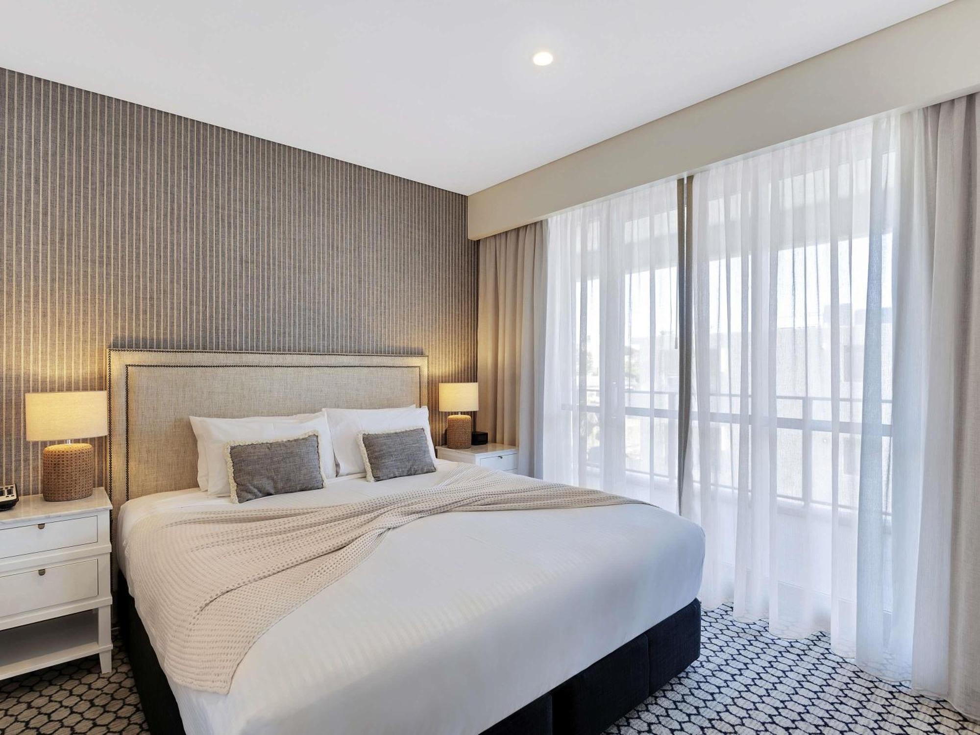 One-Bedroom Apartment with Ocean View