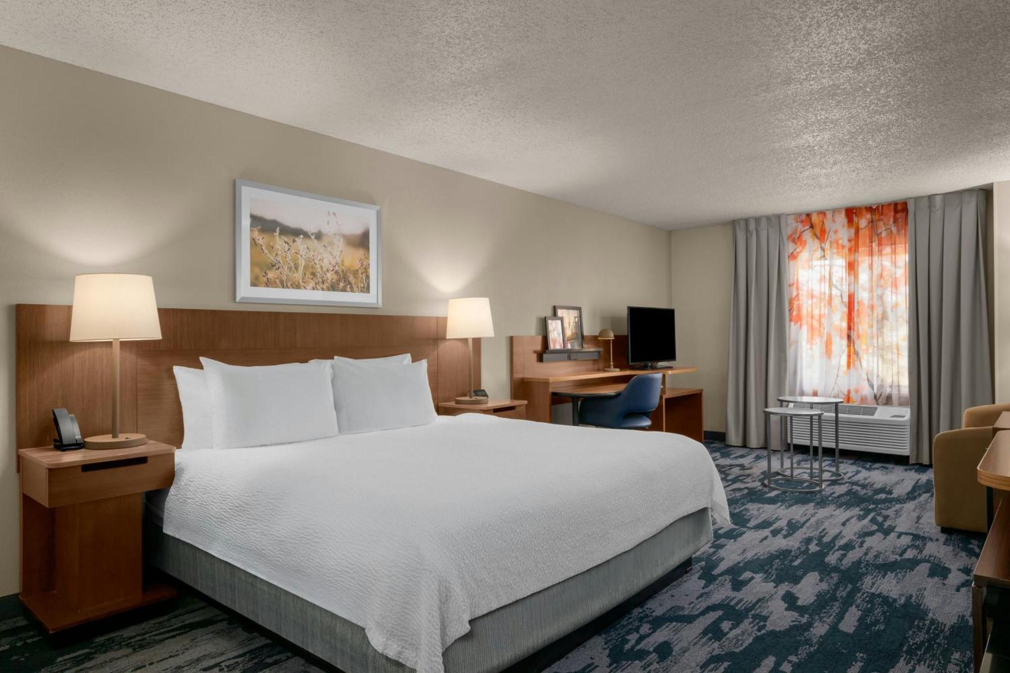 King Room with Sofa Bed
