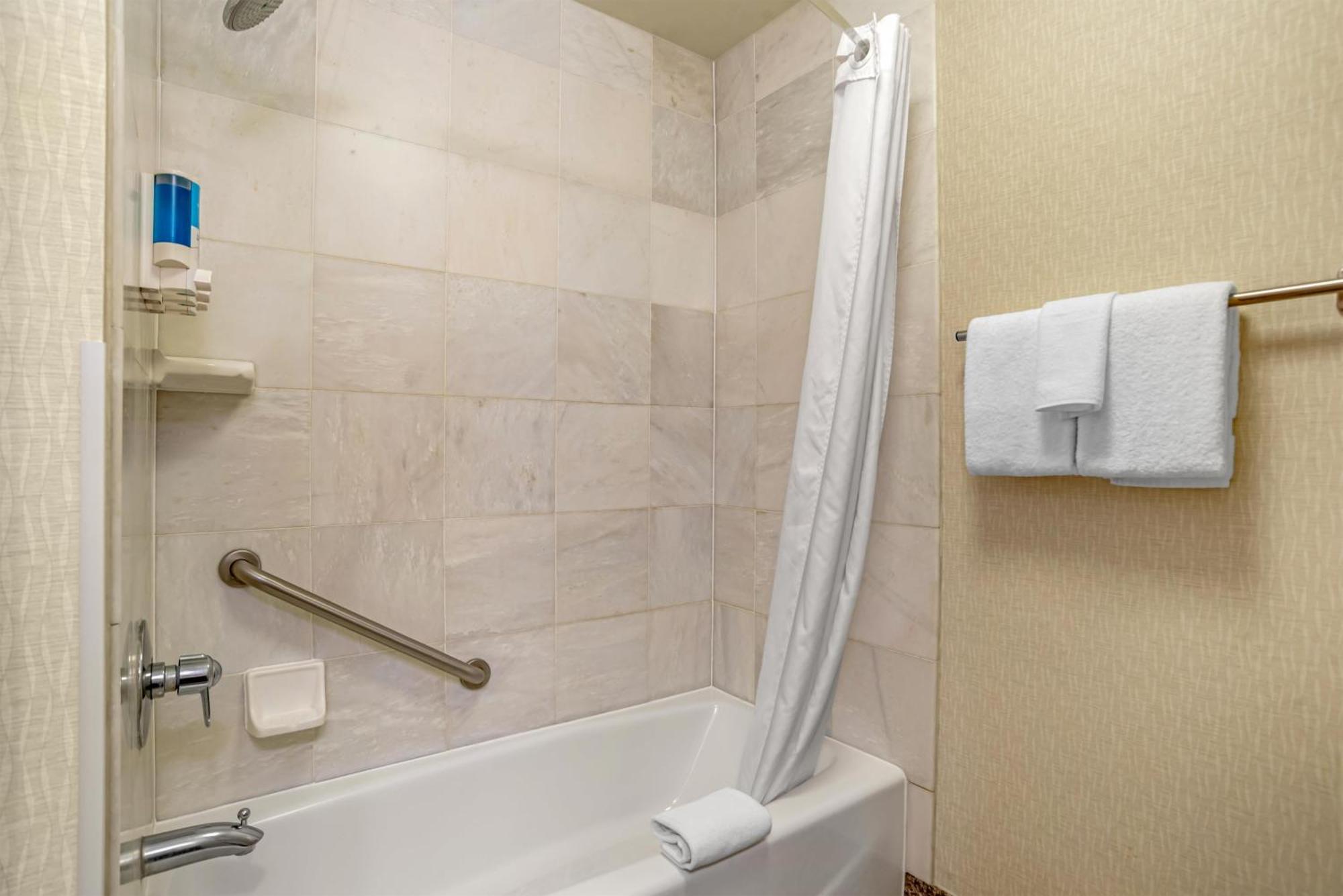 Superior Deluxe King Room