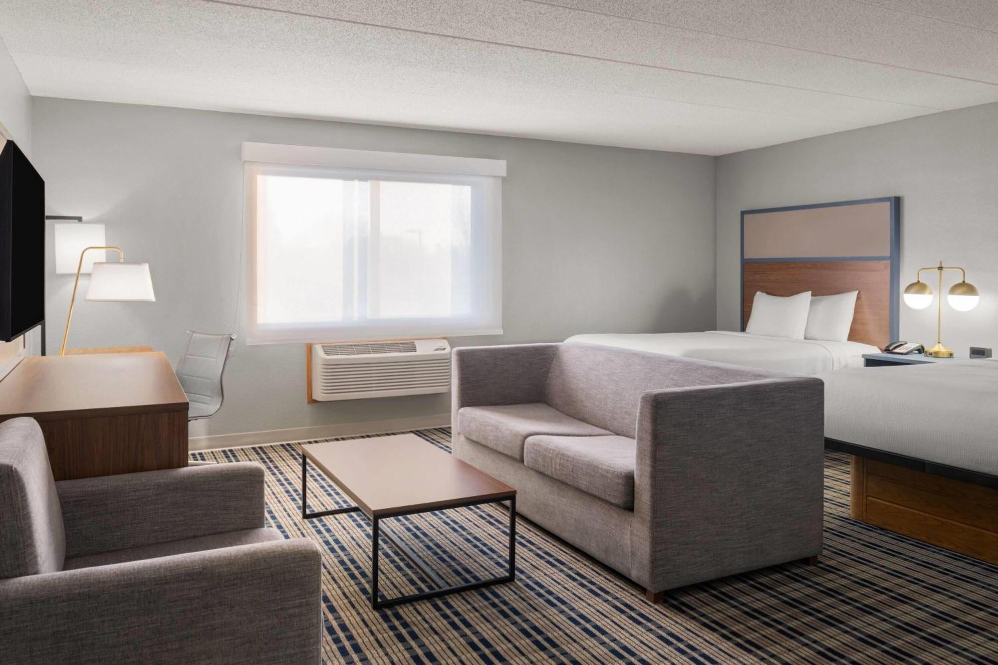 Studio Suite with Two Queen Beds - Non-Smoking