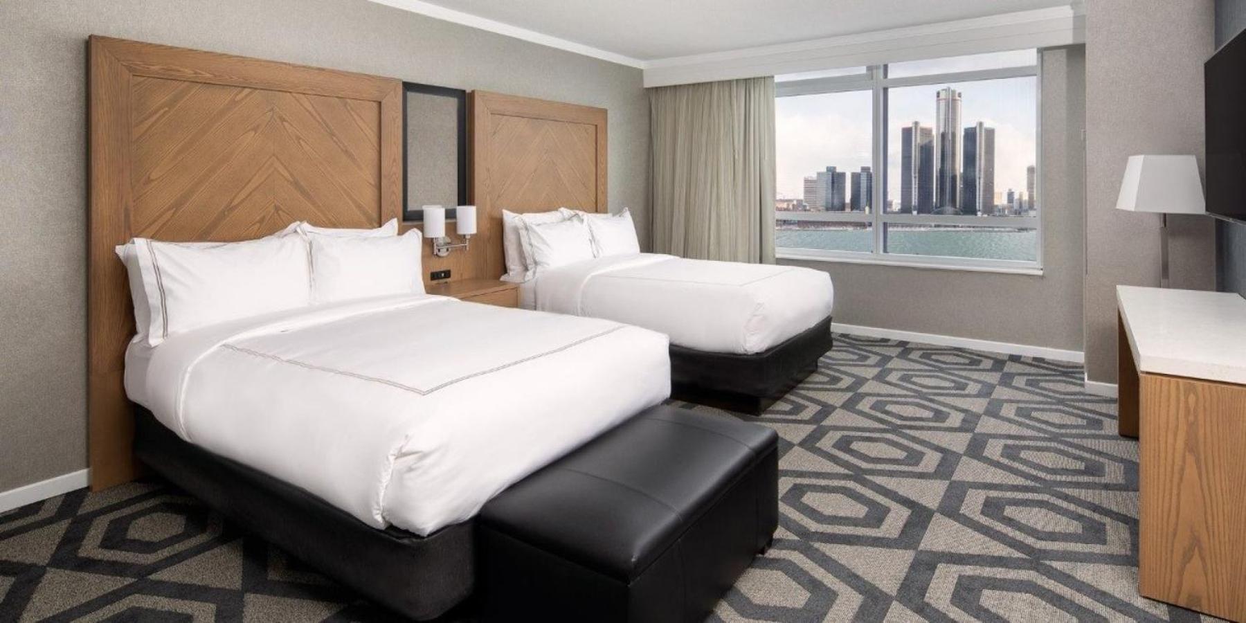 Forum Tower Luxury 2 Bed River View Sofa Nonsmoking