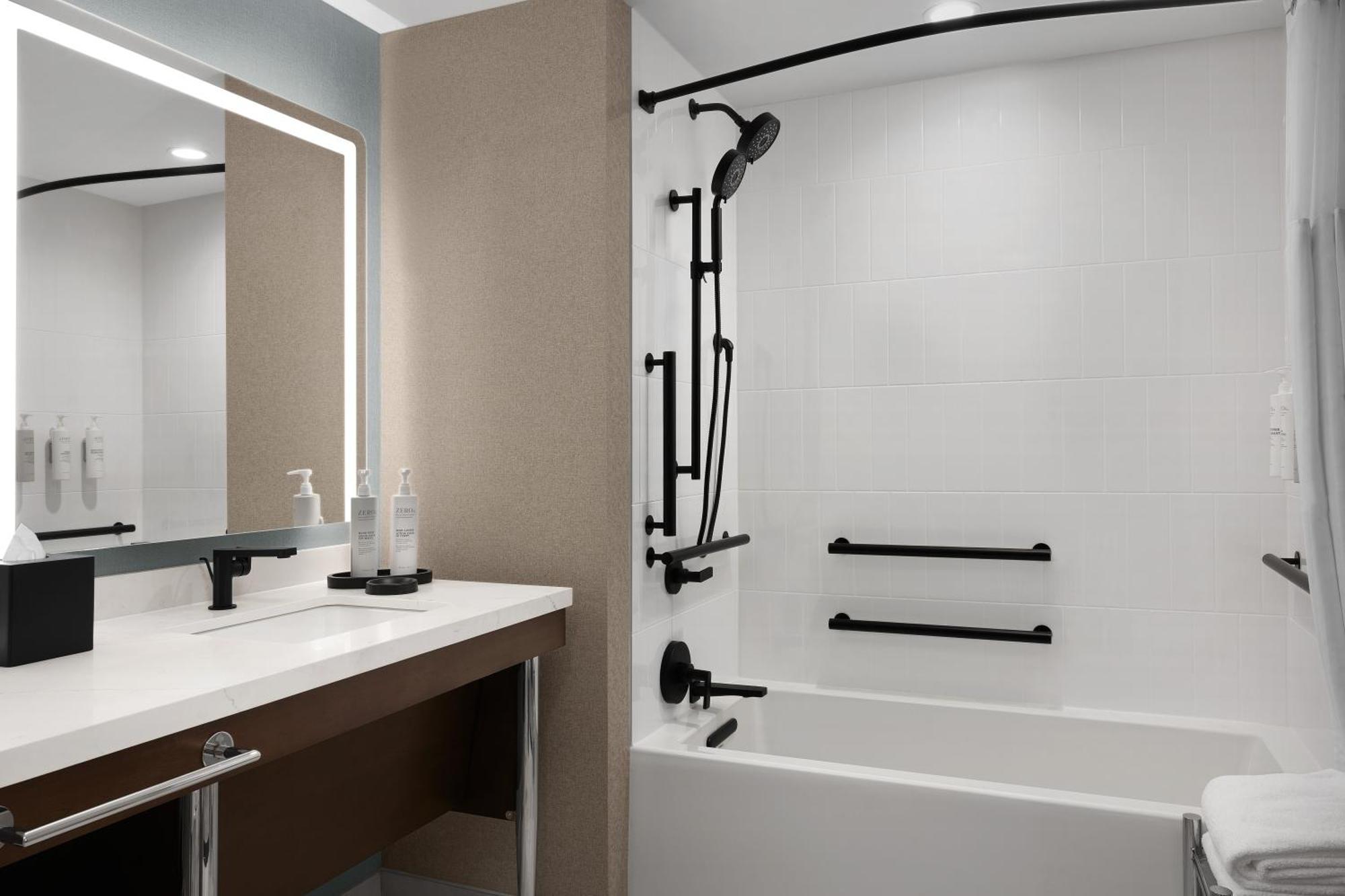 Queen Room Two Queen Beds Mobility Accessible Tub