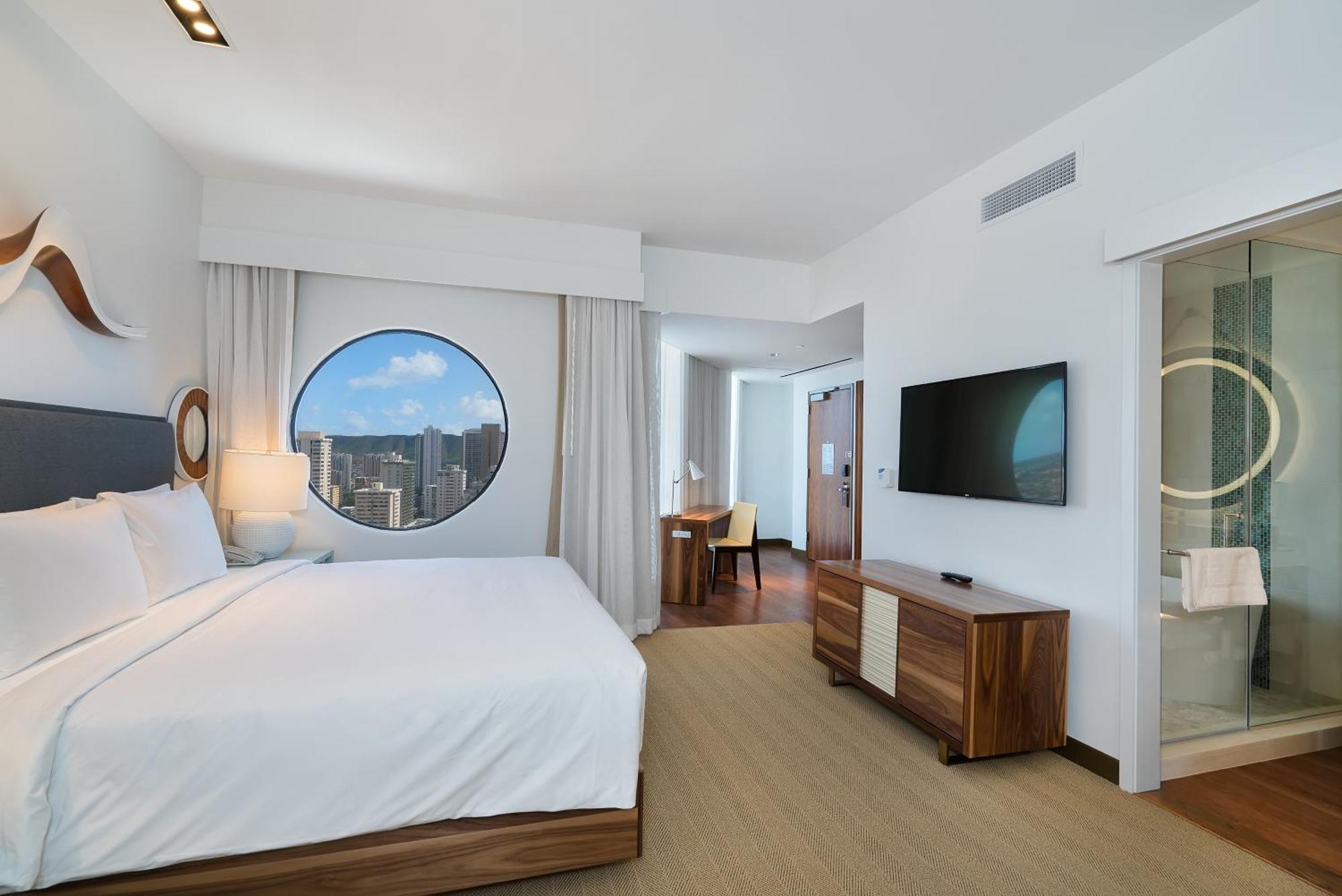 Deluxe King Room Wet Room