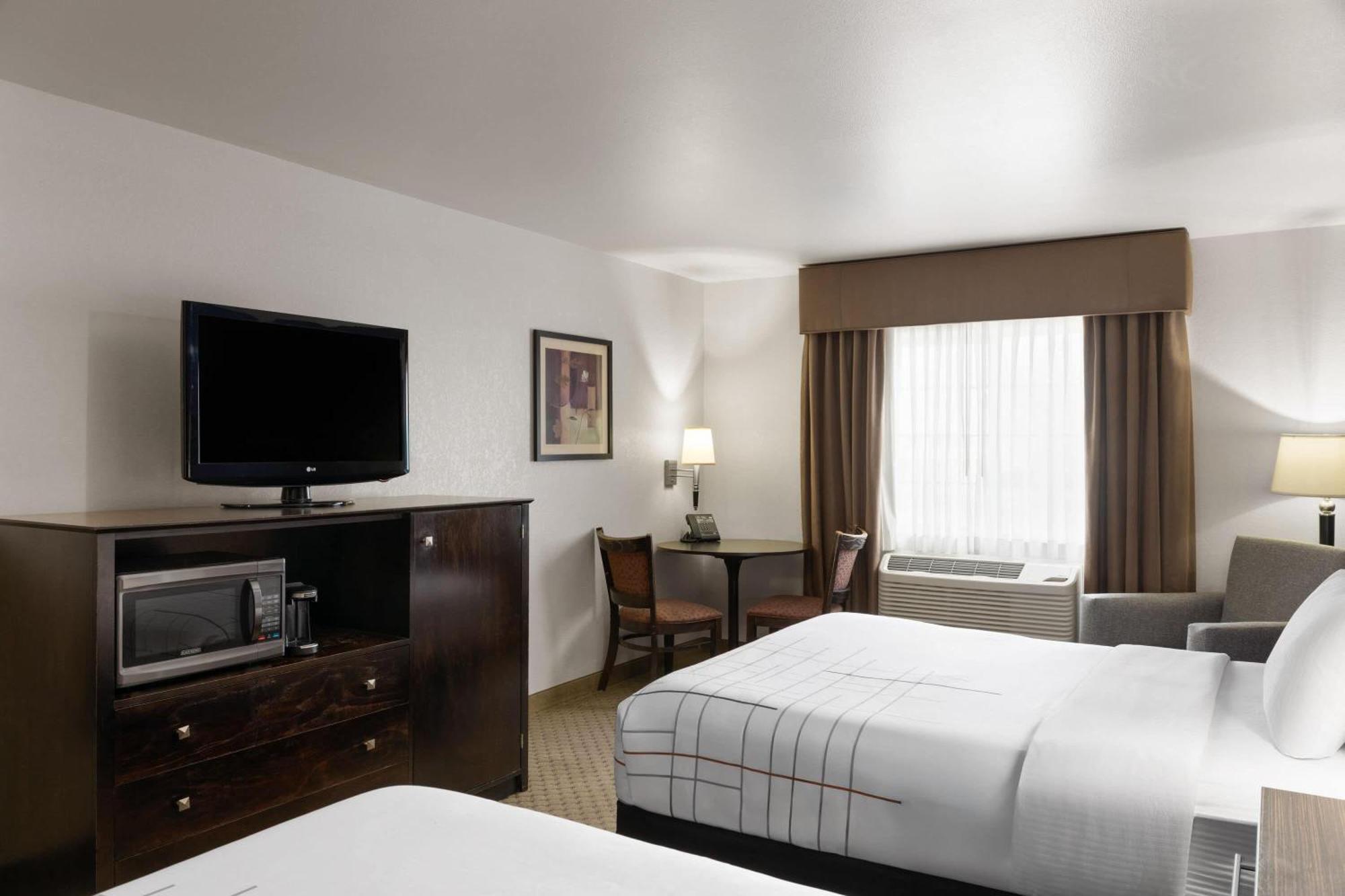 Deluxe Queen Room Two Queen Beds