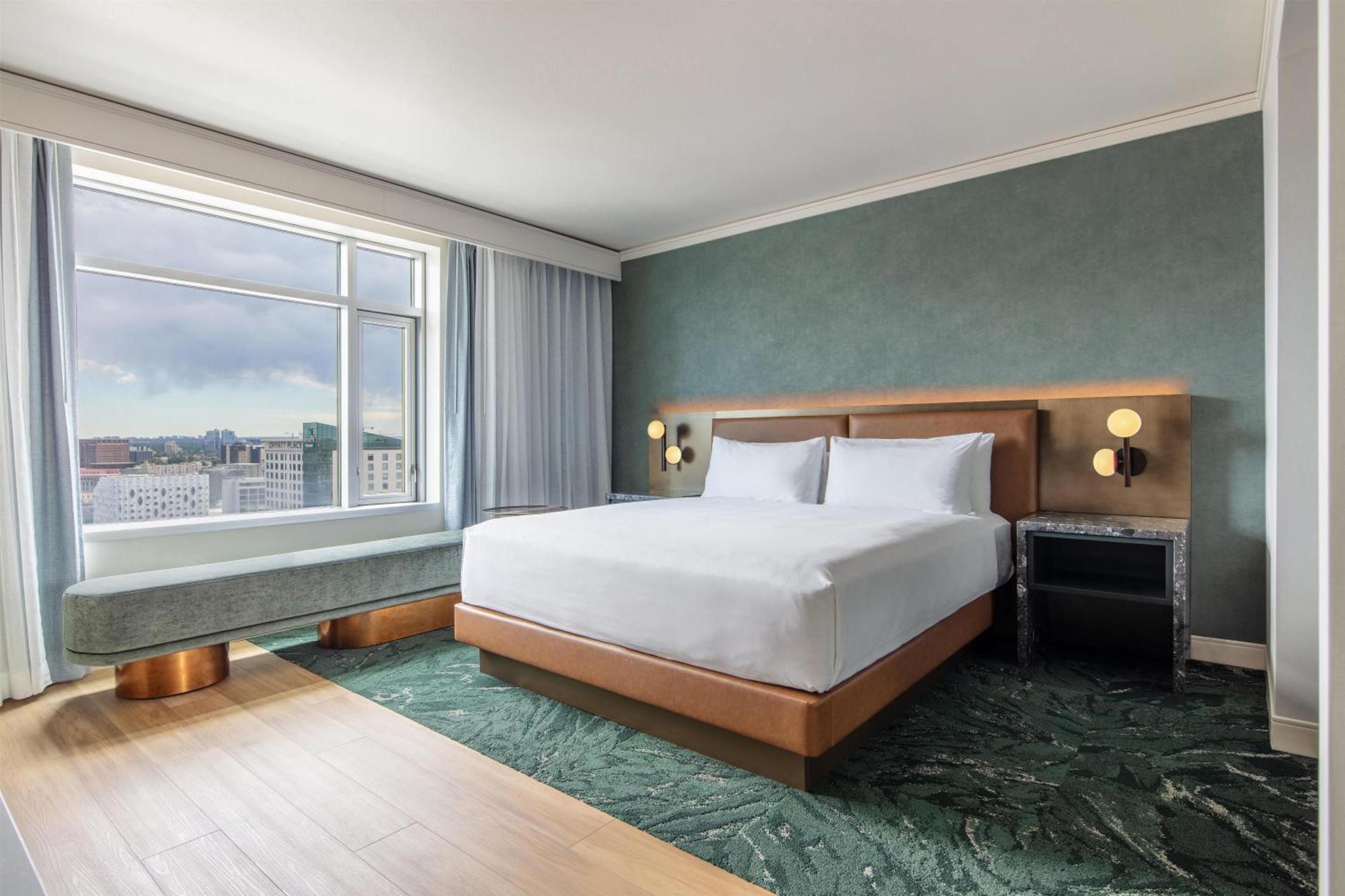 King Room with Mountain View