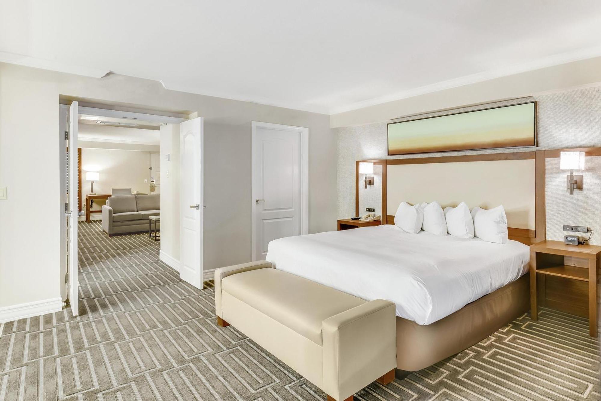 Ambassador Suite